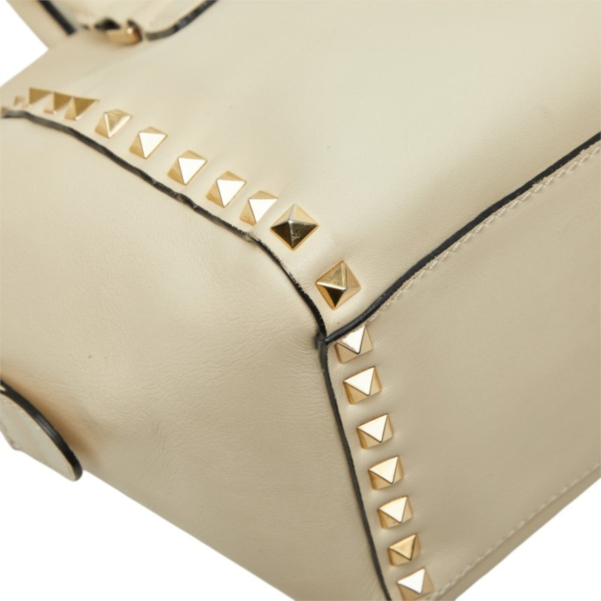 Valentino Off-White Leather Handbag Shoulder Bag (Pre-Owned)