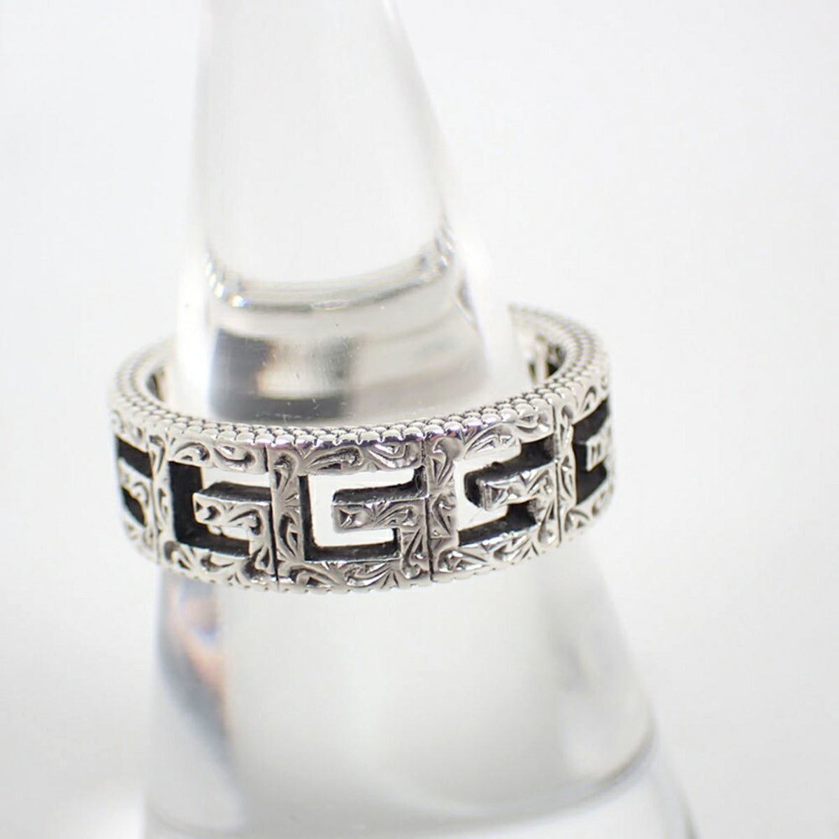 Gucci Sterling Silver 925 Band Ring (Pre-Owned)