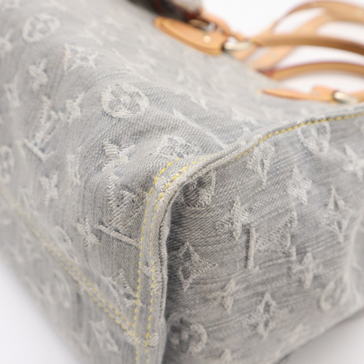 Louis Vuitton Beige Blue Cotton Handbag (Pre-Owned)