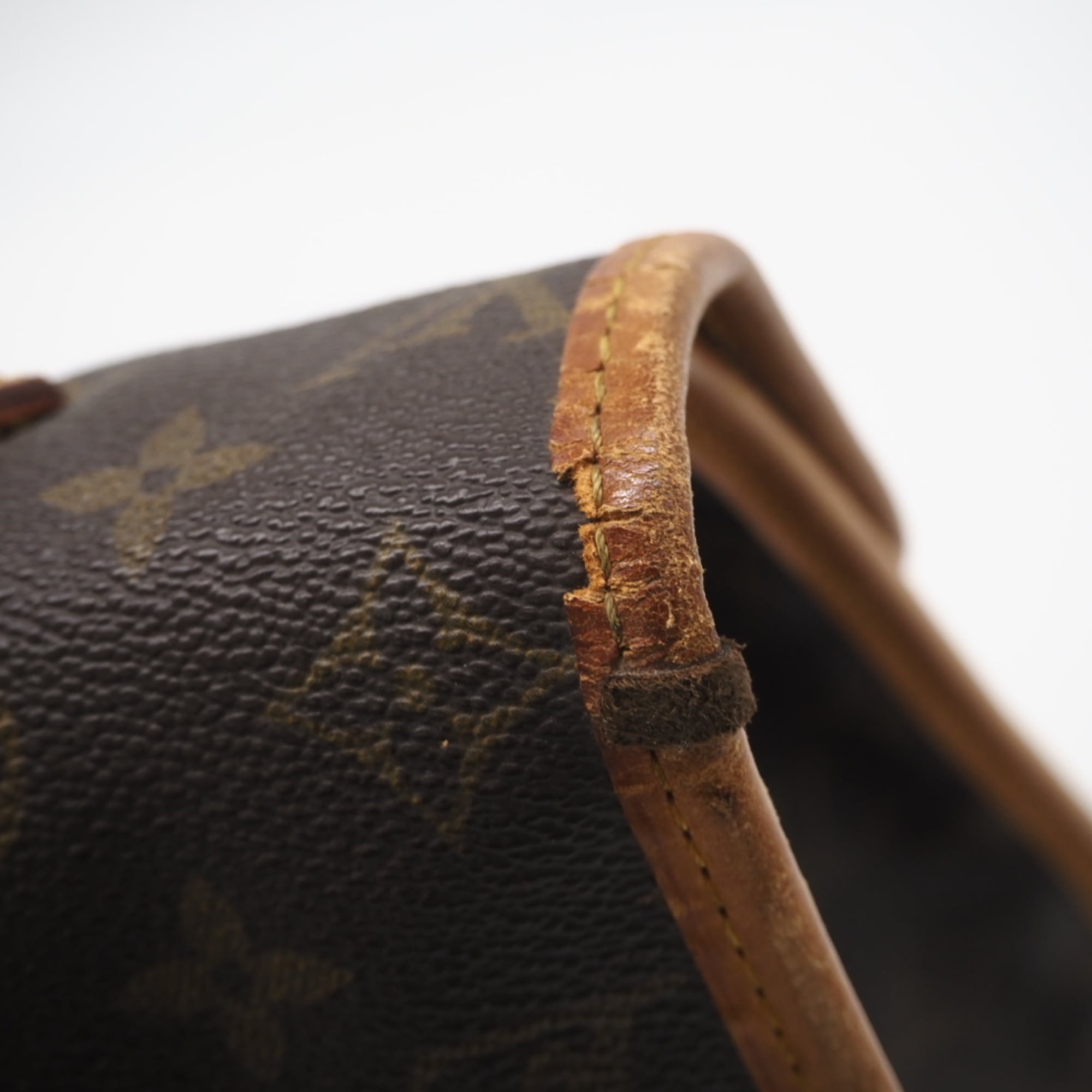 Louis Vuitton Brown Coated Canvas Leather Handbag (Pre-Owned)