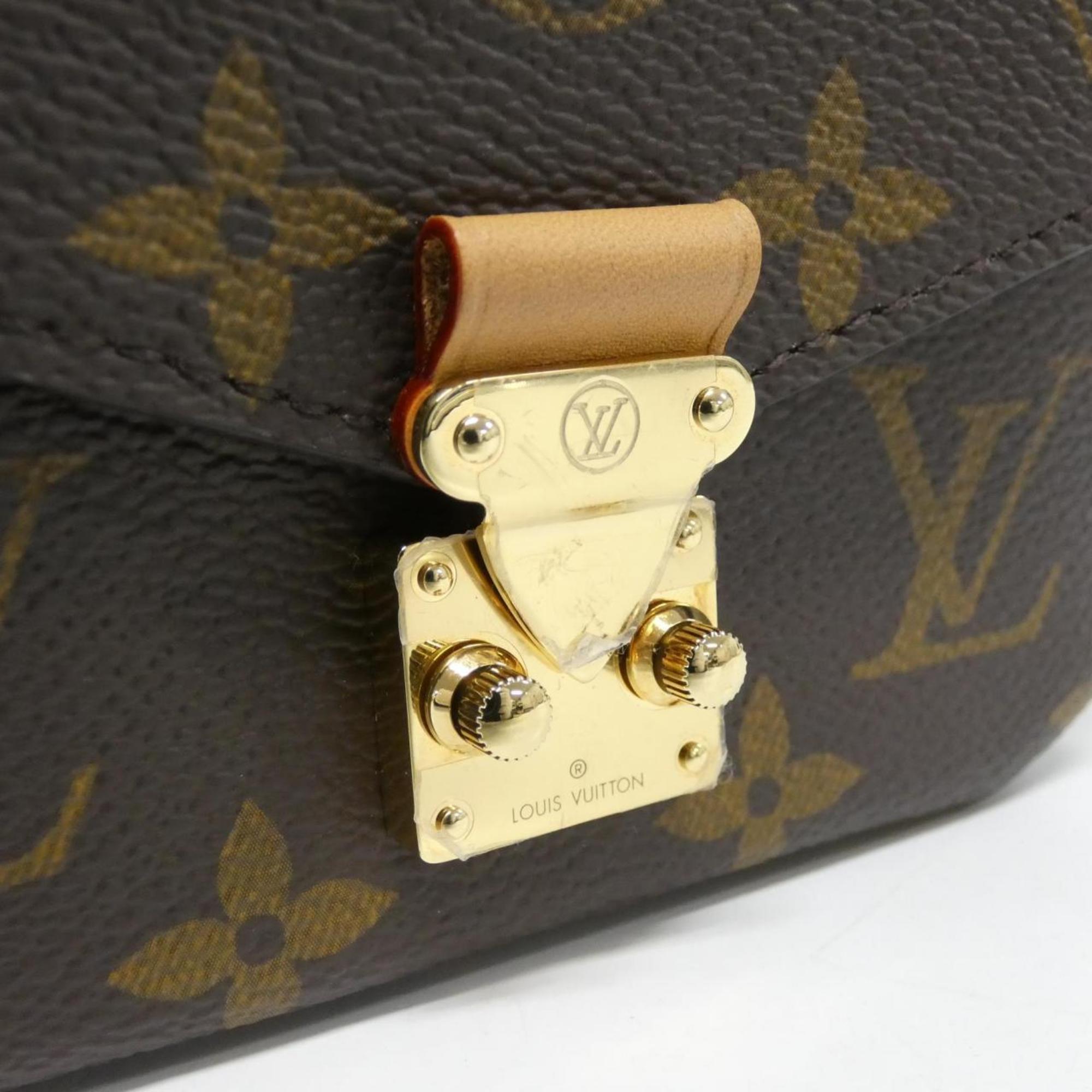 Louis Vuitton Marron Coated Canvas Shoulder Bag (Pre-Owned)