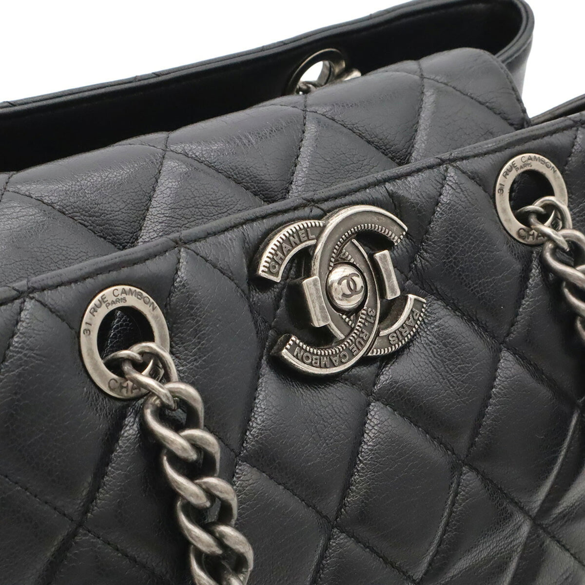 Chanel Black Leather Shoulder Bag Tote Bag (Pre-Owned)