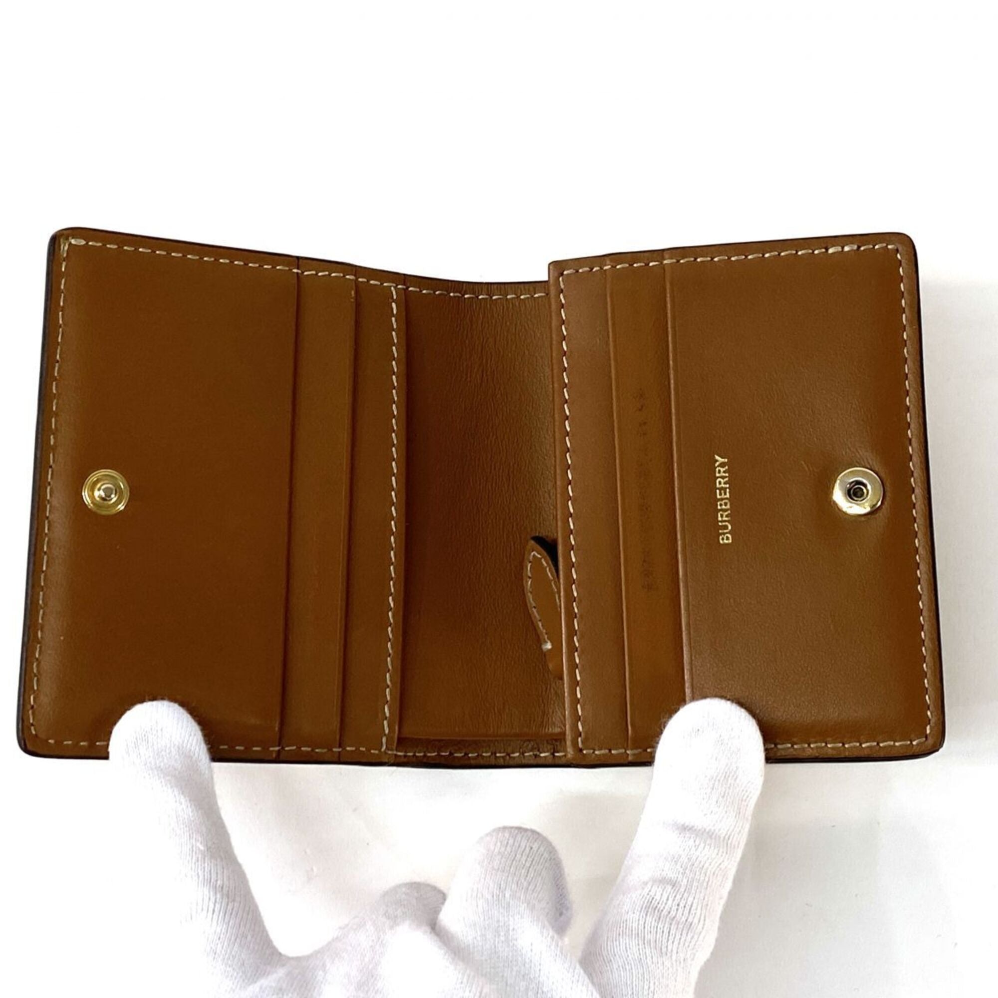 Burberry Wallet (Bi-Fold) (Pre-Owned)