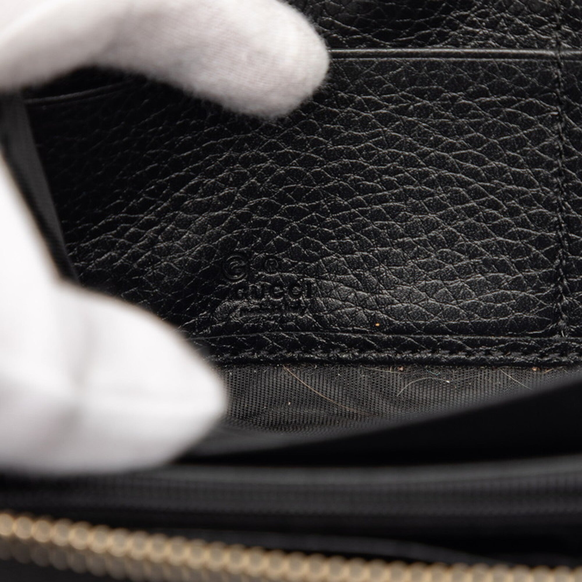 Gucci Black Leather Long Wallet (Bi-Fold) (Pre-Owned)