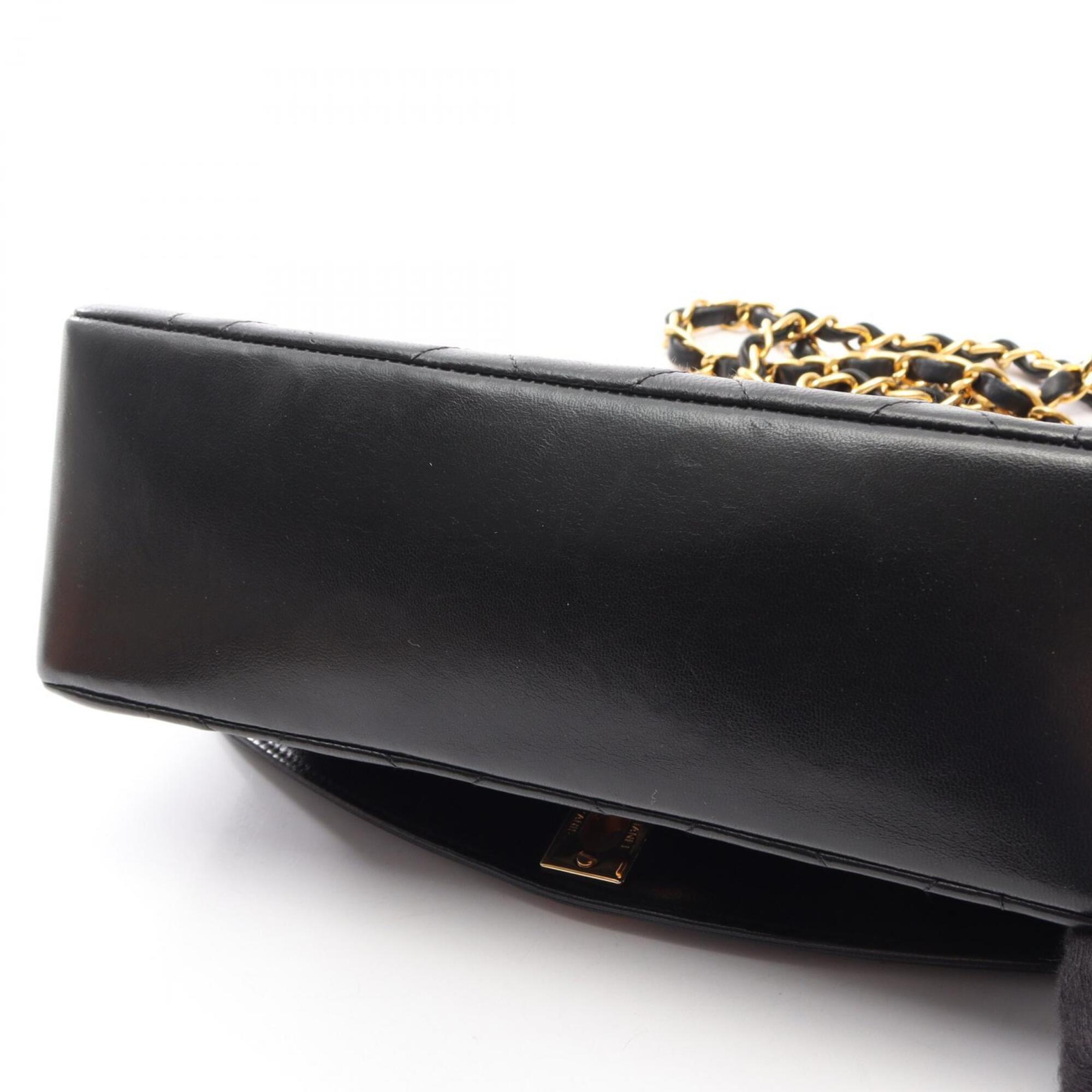 Chanel Black Leather Handbag Shoulder Bag (Pre-Owned)