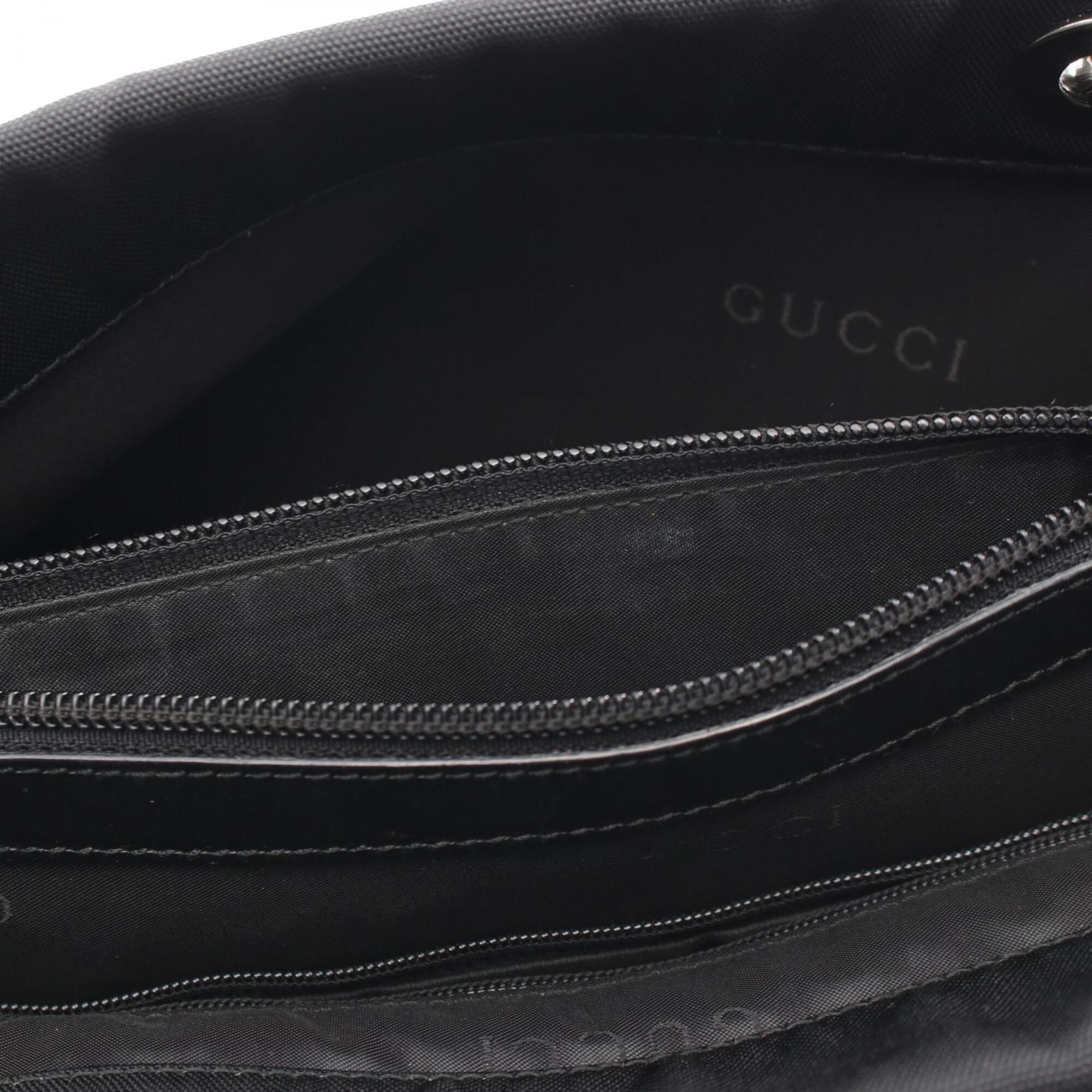 Gucci Black Nylon Handbag Tote Bag (Pre-Owned)