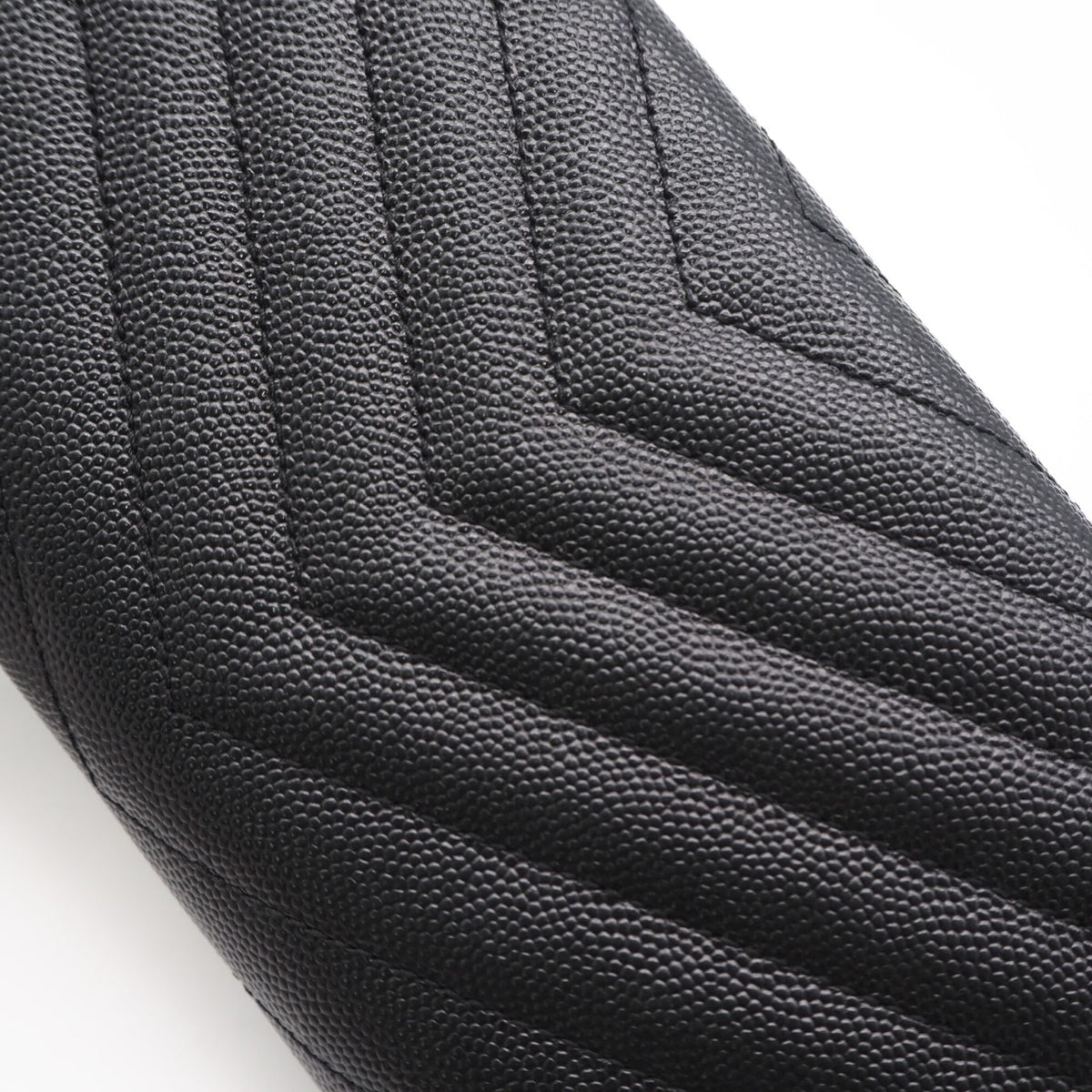 Saint Laurent Black Leather Long Wallet (Bi-Fold) (Pre-Owned)