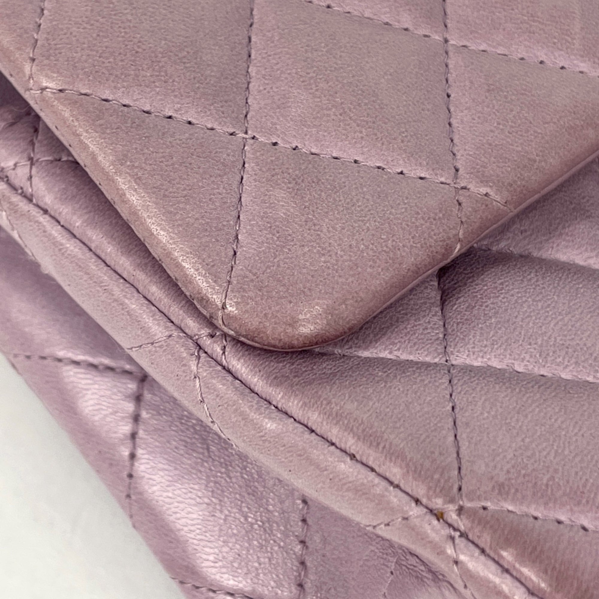 Chanel Purple Leather Shoulder Bag (Pre-Owned)