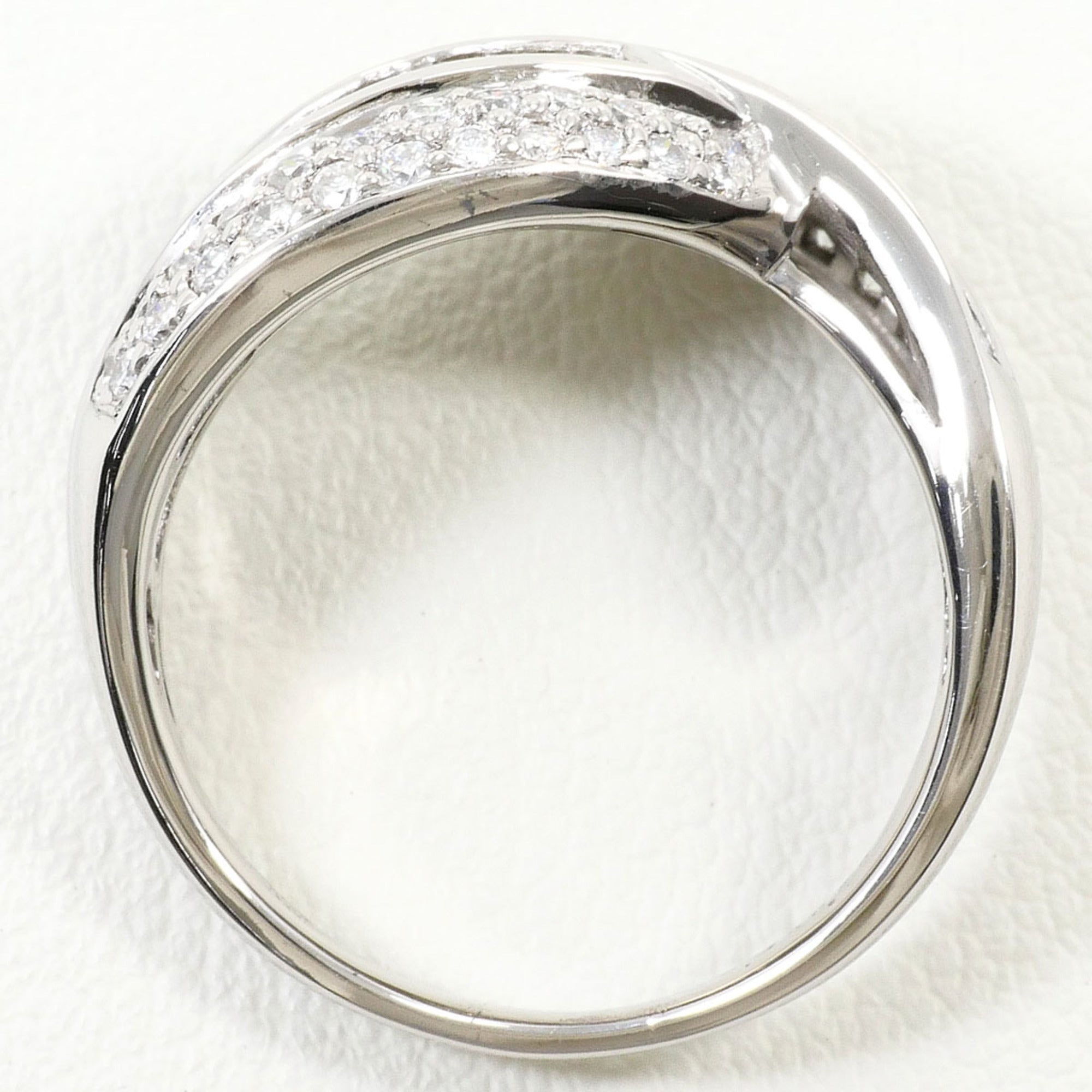 Unbranded White Gold White Gold (18K) Band Ring (Pre-Owned)