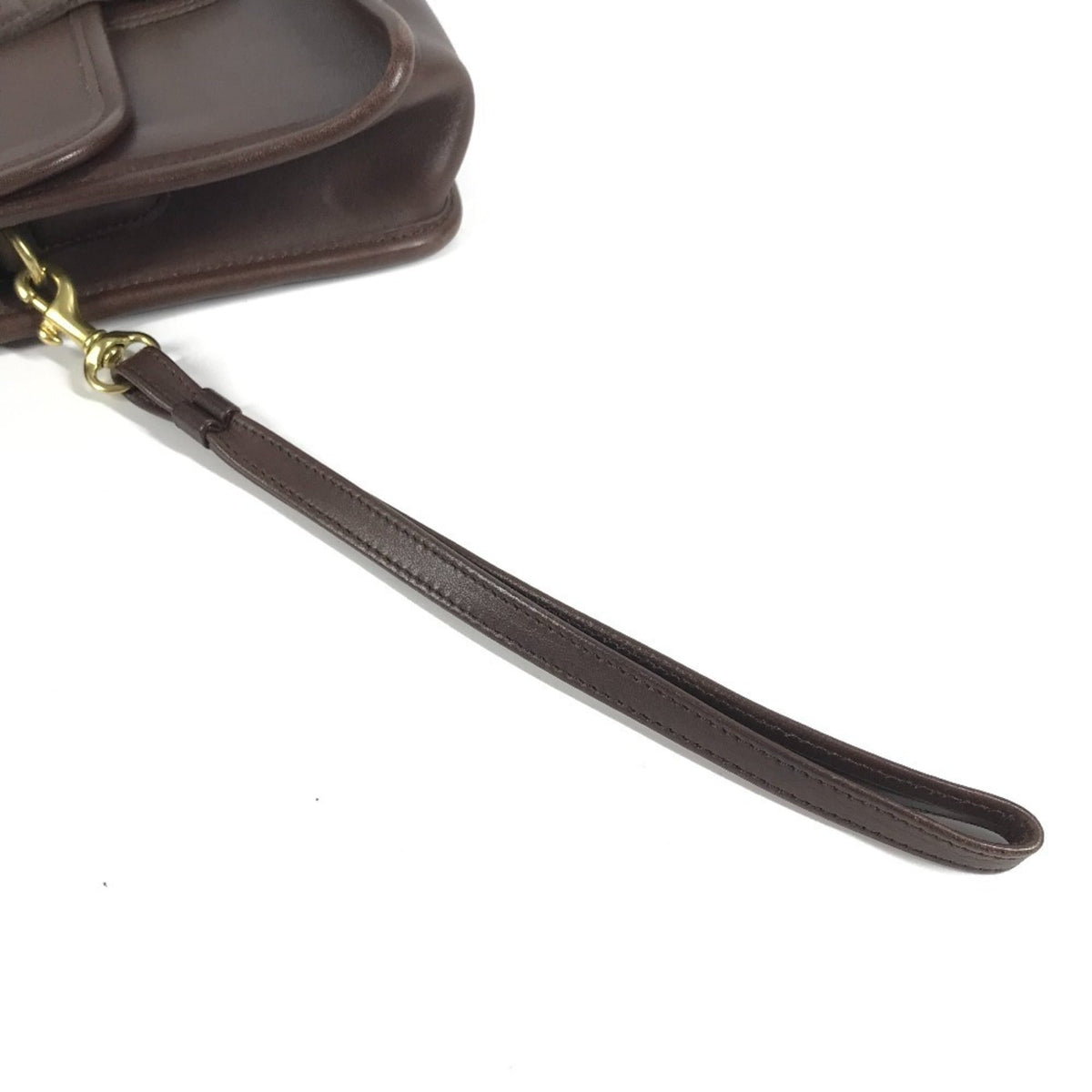 Coach Brown Leather Clutch Bag (Pre-Owned)