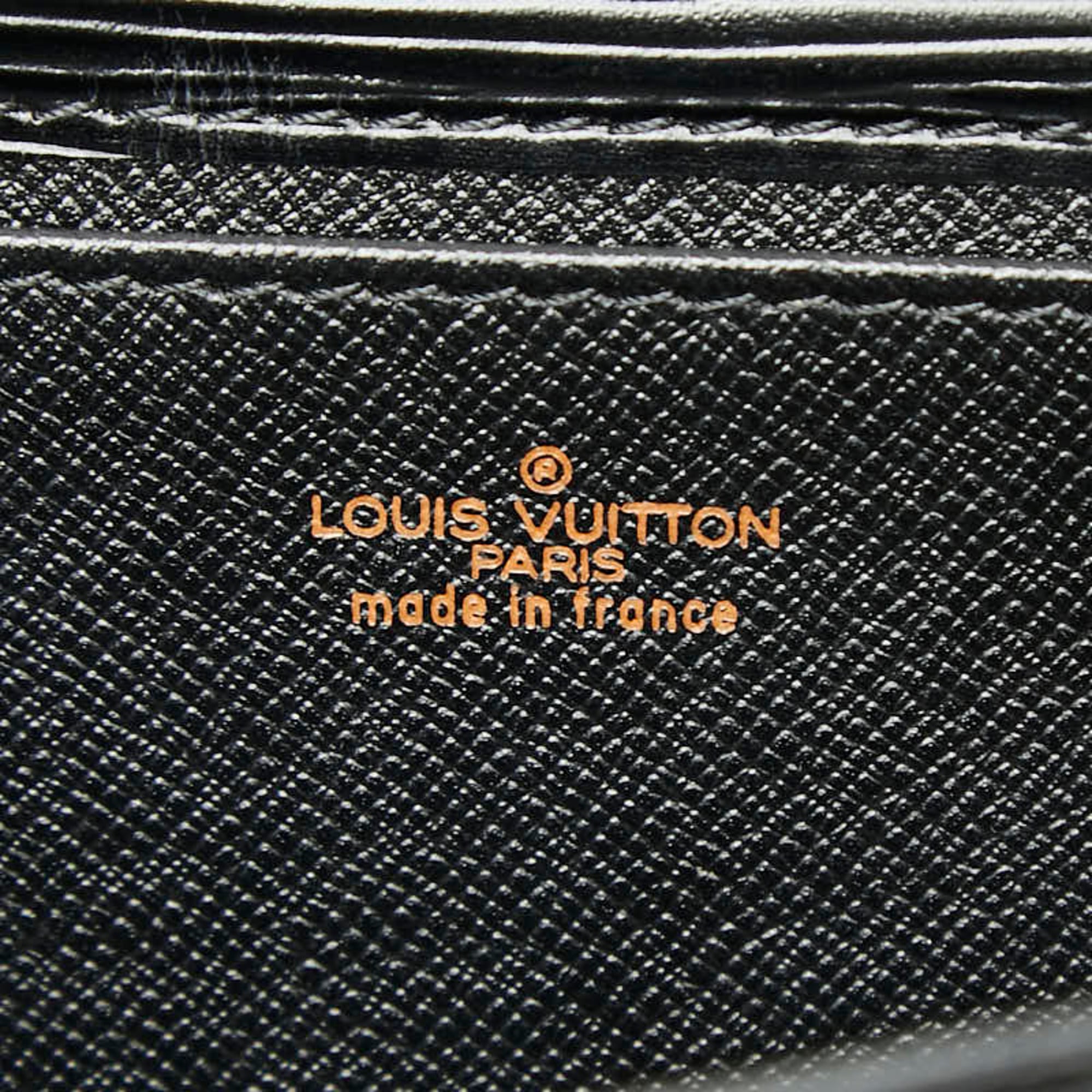 Louis Vuitton Black Noir Leather Clutch Bag (Pre-Owned)