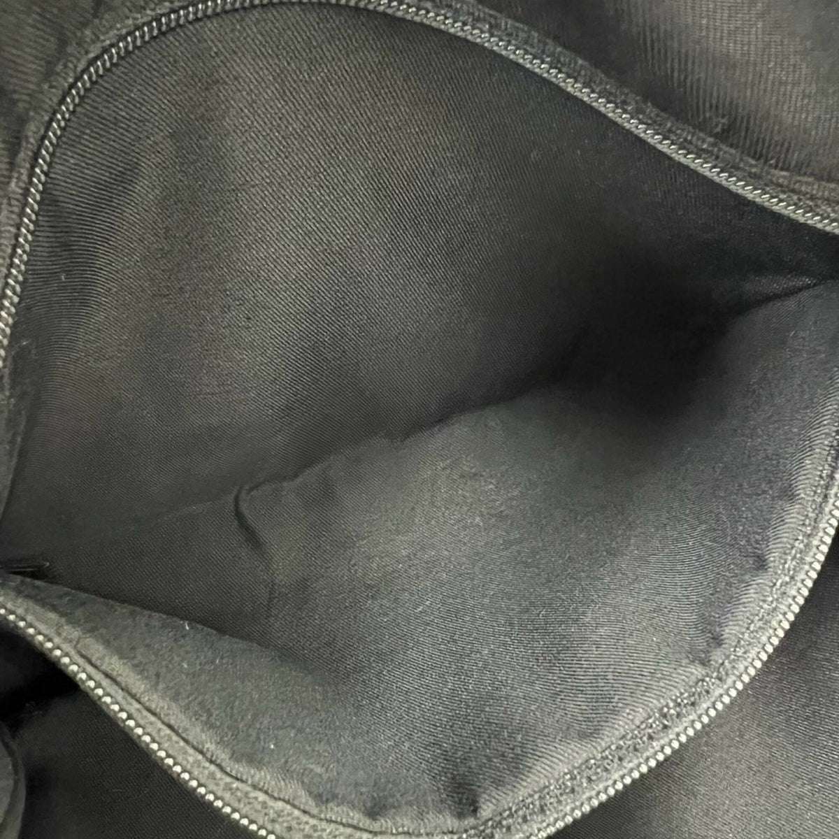 Gucci Black Canvas Leather Shoulder Bag (Pre-Owned)