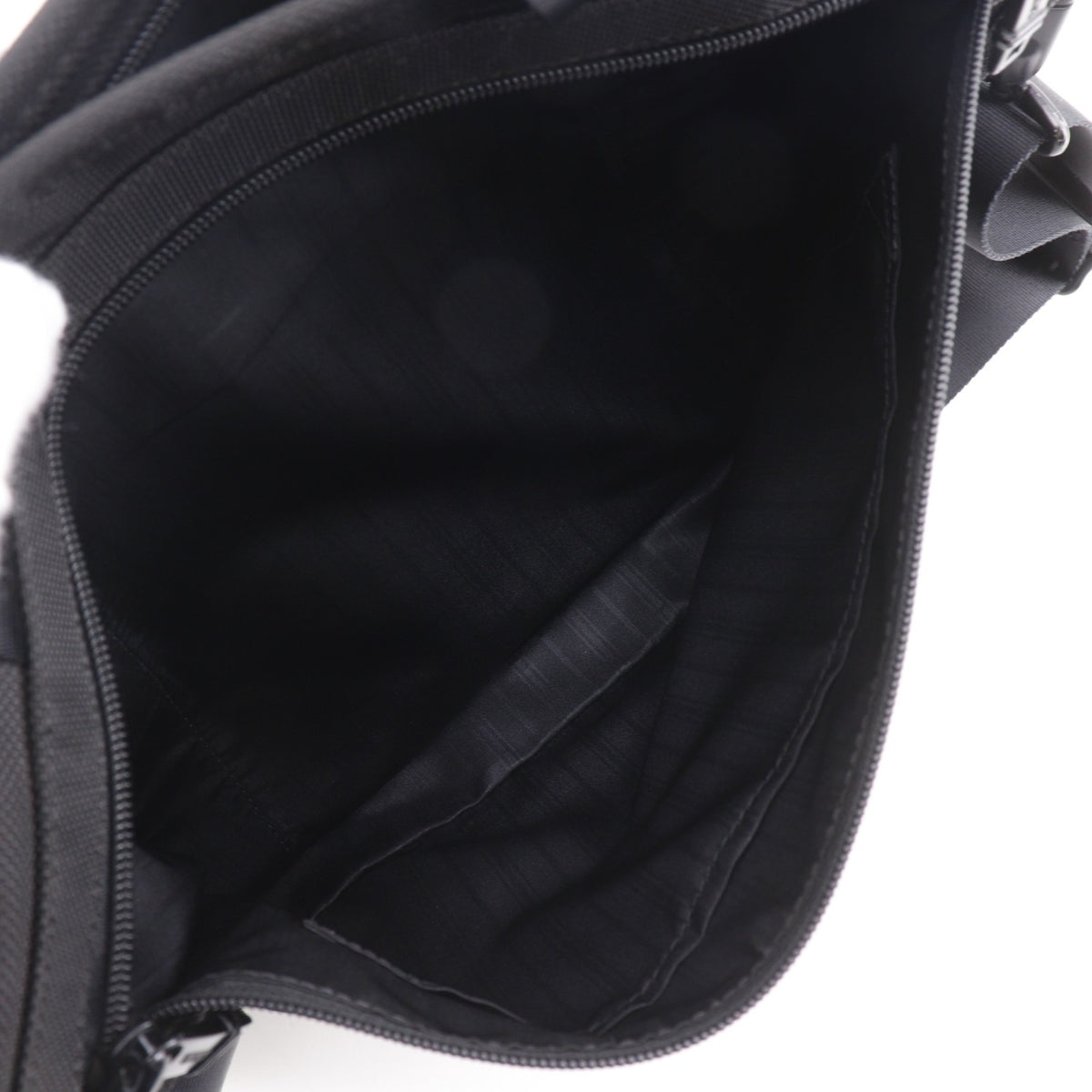 Tumi Black Nylon Canvas Briefcase (Pre-Owned)