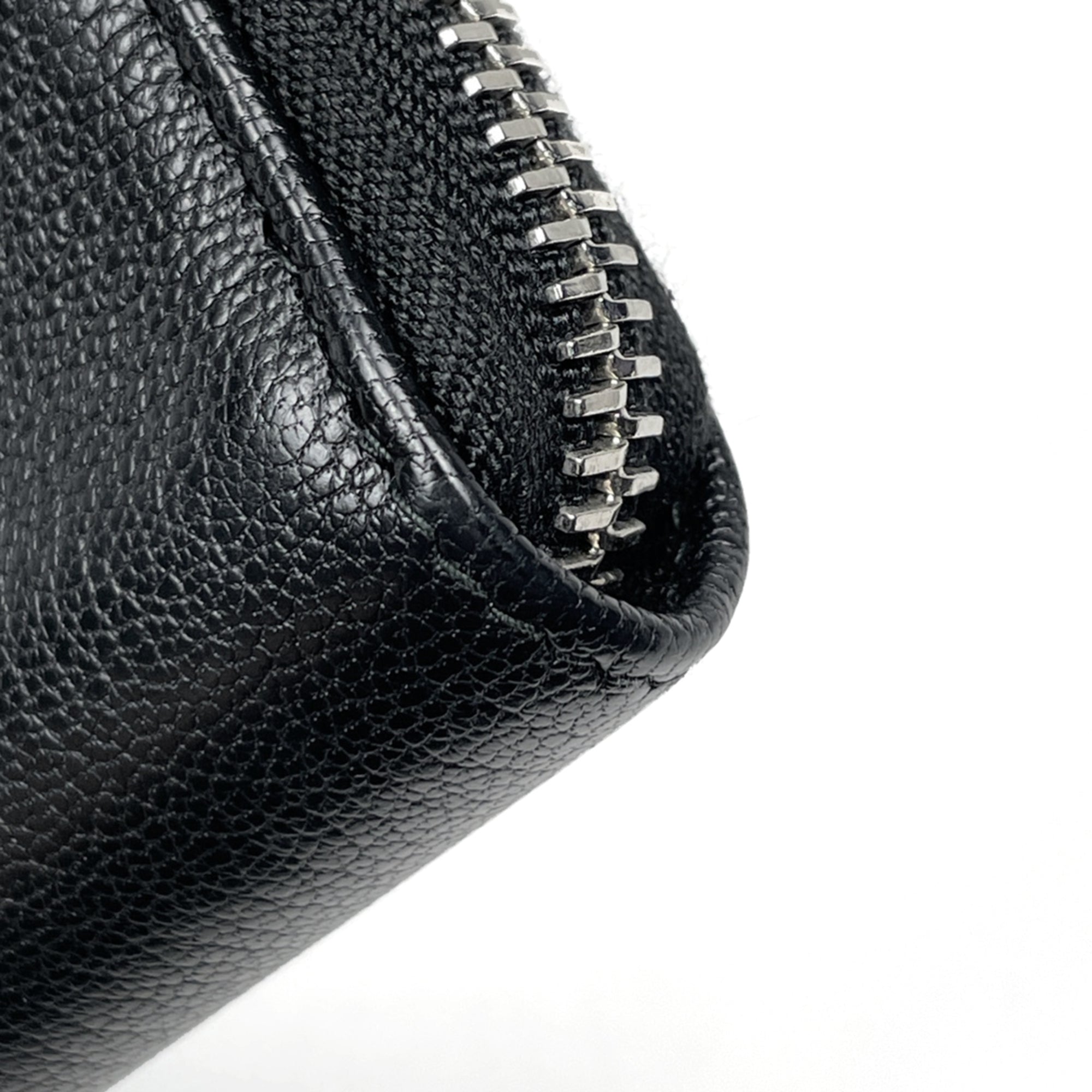 Chanel Black Leather Long Wallet (Bi-Fold) (Pre-Owned)