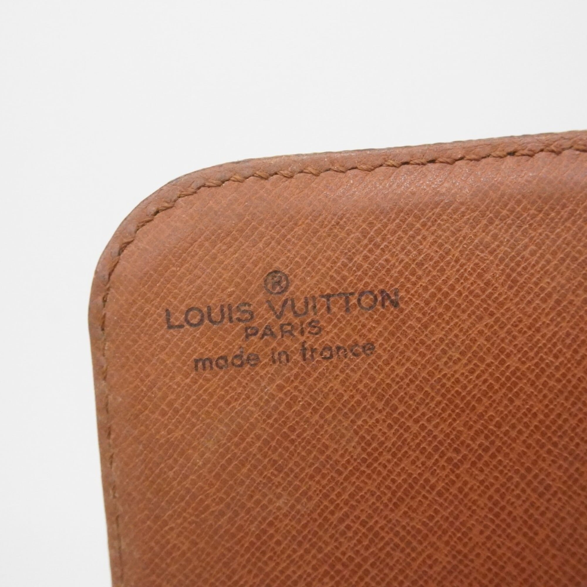 Louis Vuitton Brown Shoulder Bag (Pre-Owned)