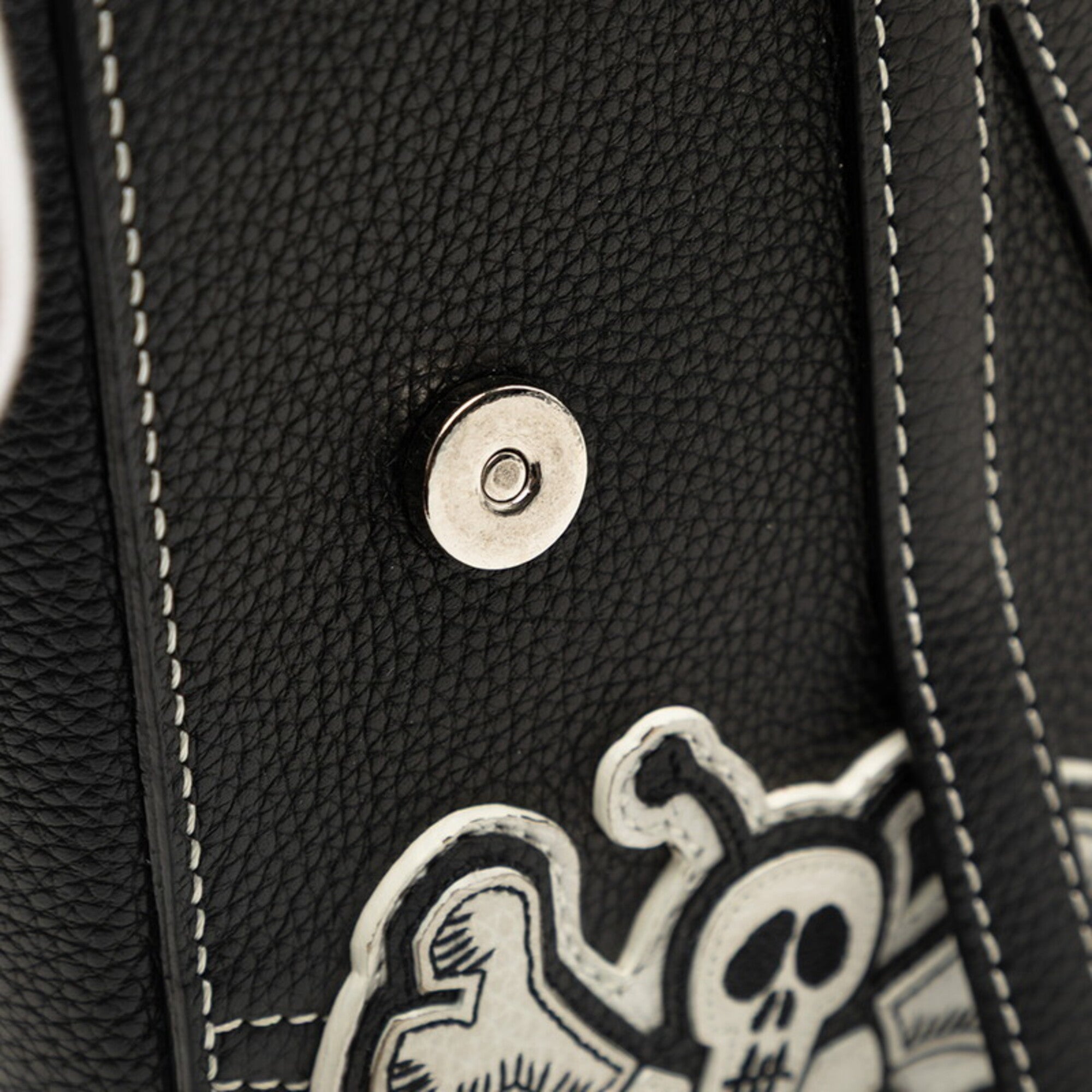 Christian Dior Black Leather Shoulder Bag (Pre-Owned)