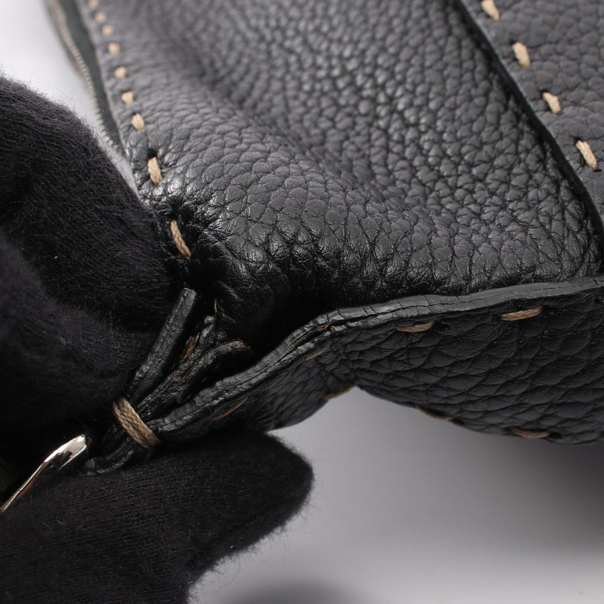 Fendi Black Leather Handbag Shoulder Bag (Pre-Owned)