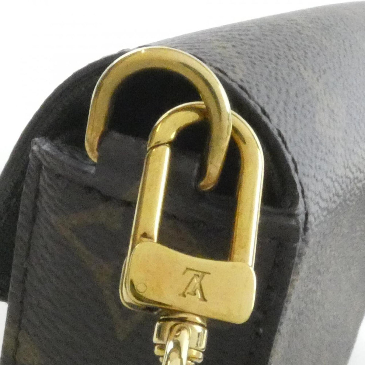 Louis Vuitton Khaki Marron Coated Canvas Pochette Pouch Shoulder Bag (Pre-Owned)