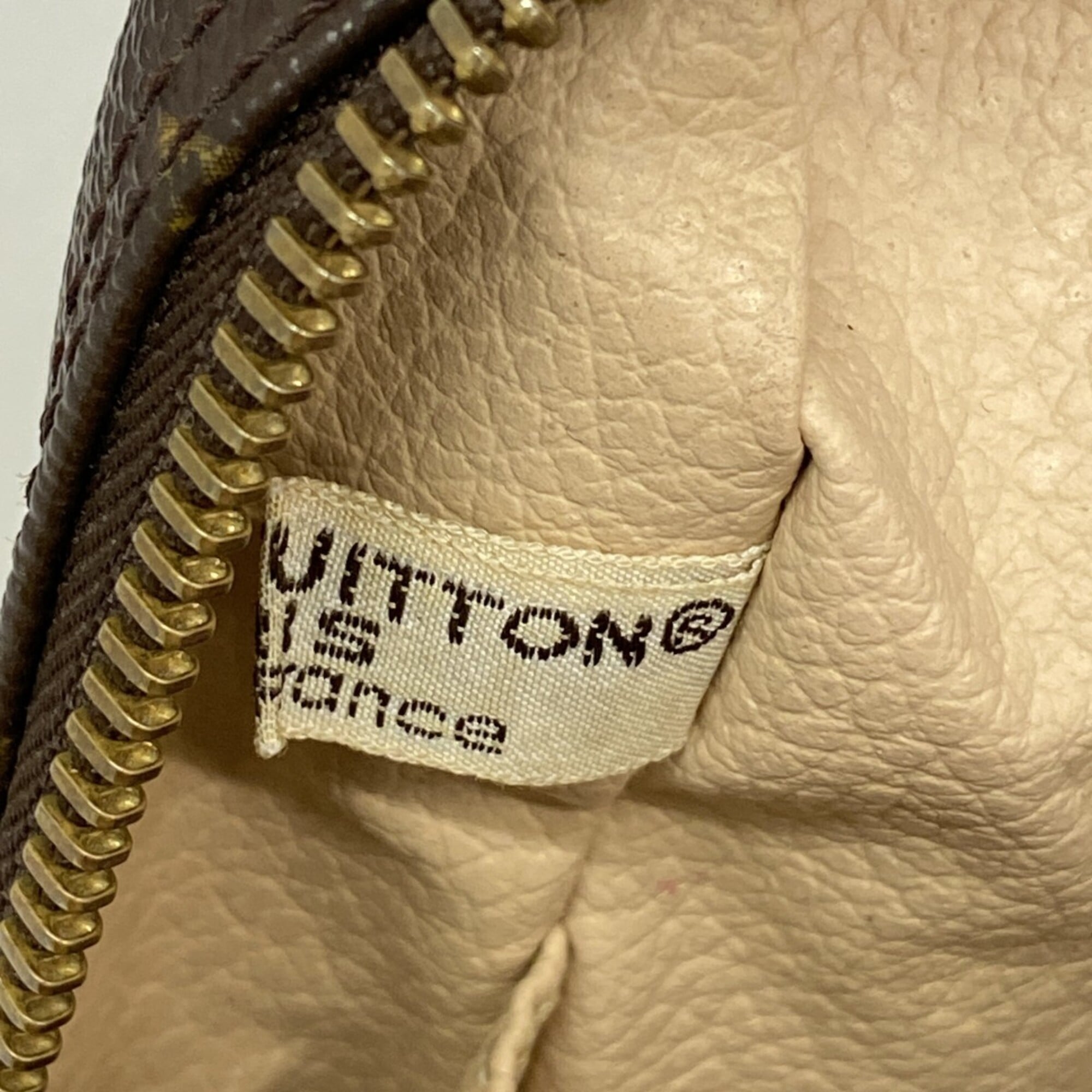 Louis Vuitton Brown Pouch (Pre-Owned)