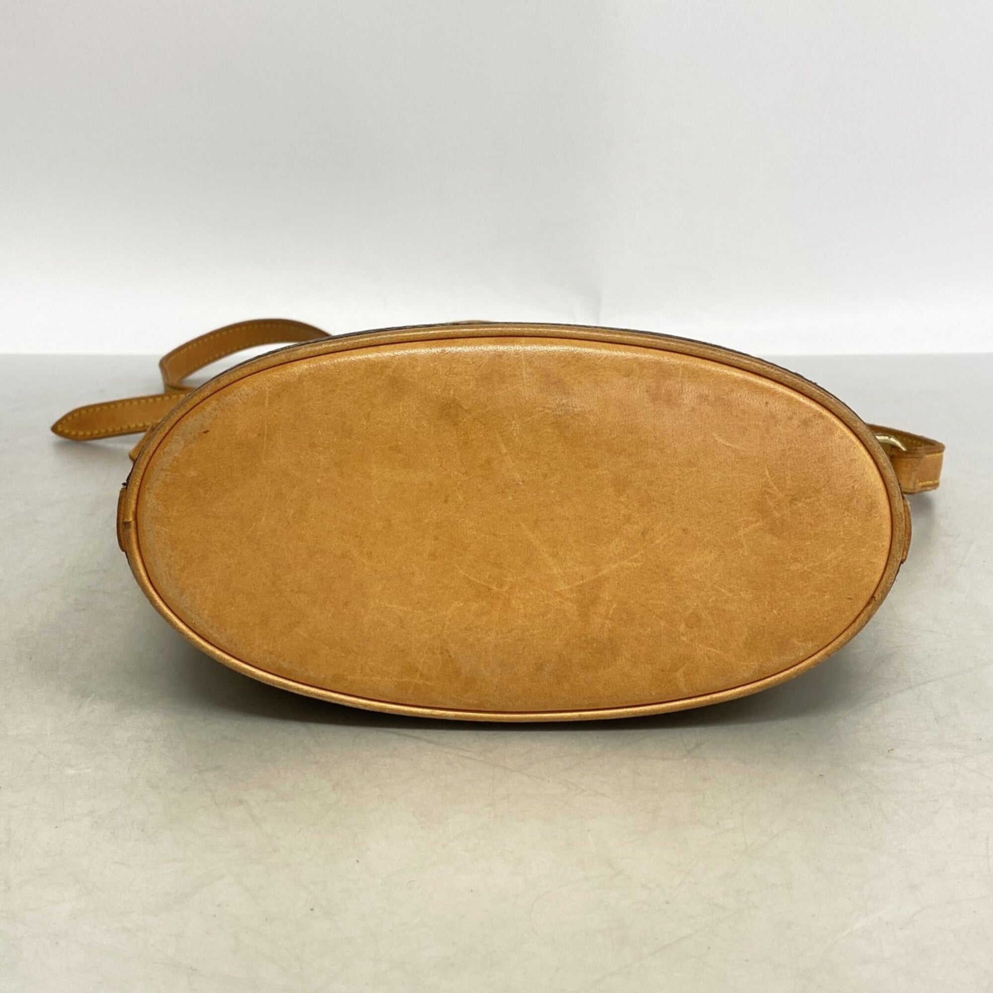 Louis Vuitton Brown Shoulder Bag (Pre-Owned)