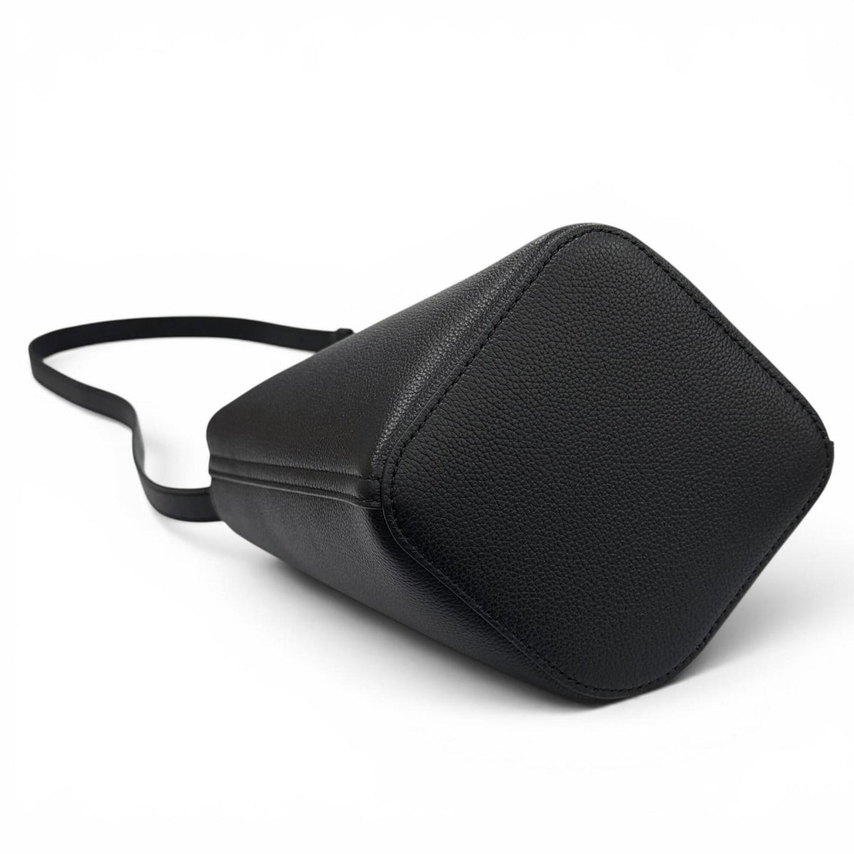 Loewe Black Shoulder Bag (Pre-Owned)