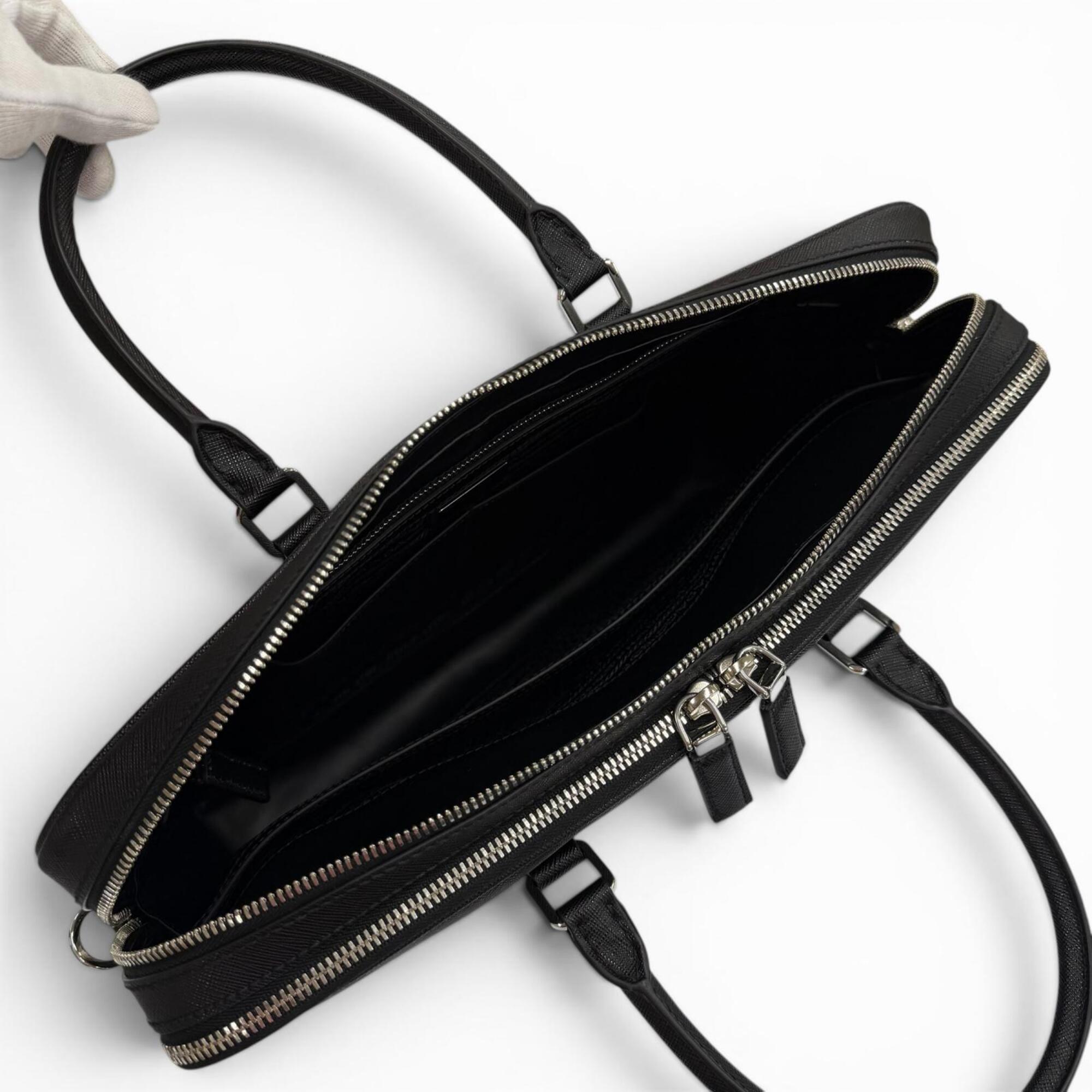 Prada Black Leather Briefcase (Pre-Owned)