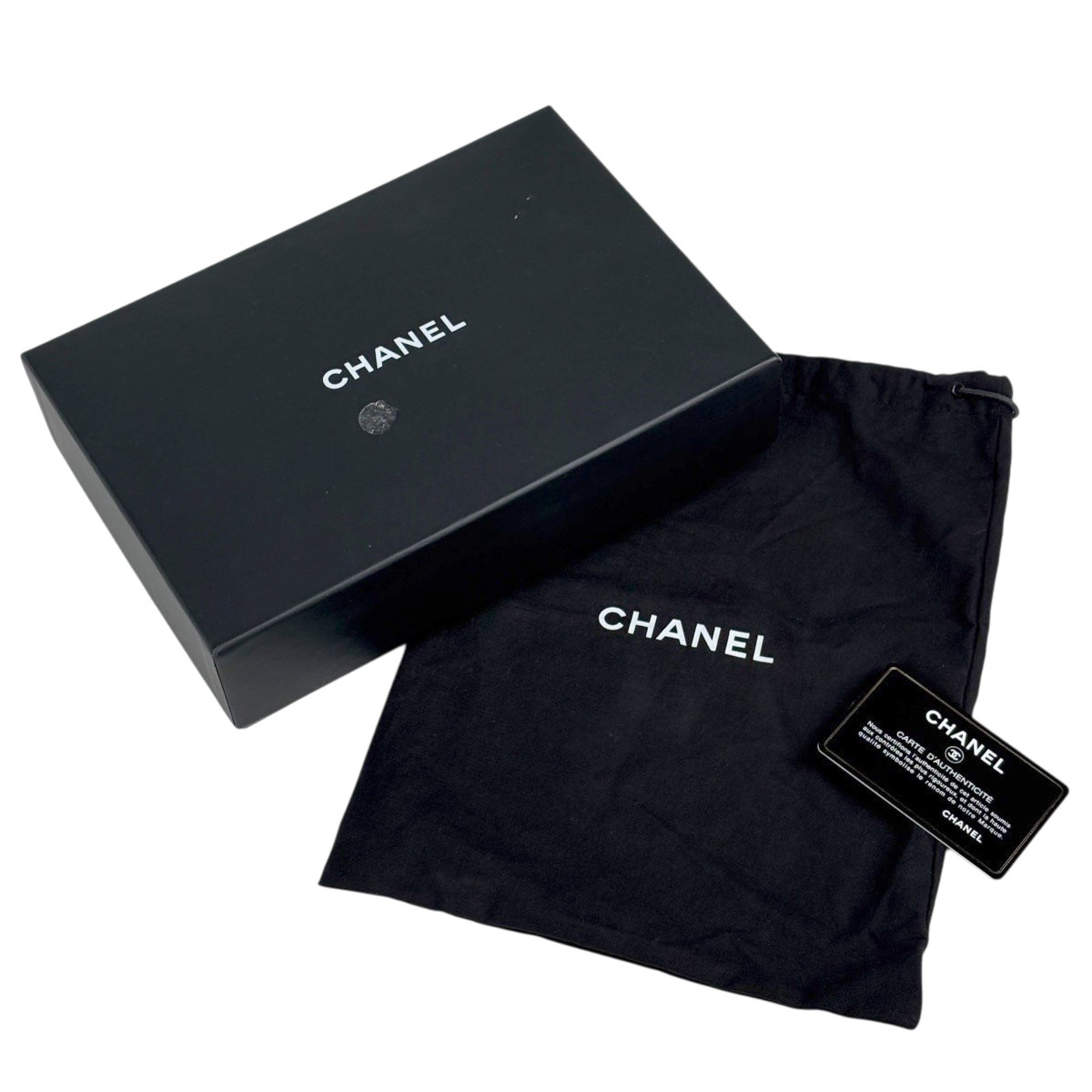 Chanel Blue Grained Calfskin Shoulder Bag (Pre-Owned)