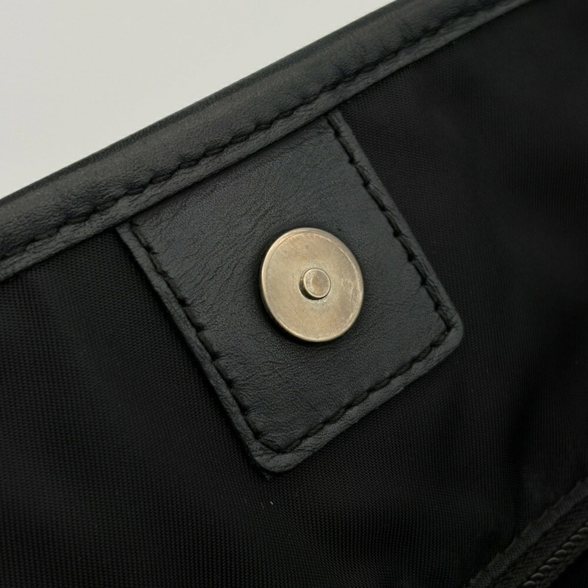 Gucci Black Leather Tote Bag (Pre-Owned)