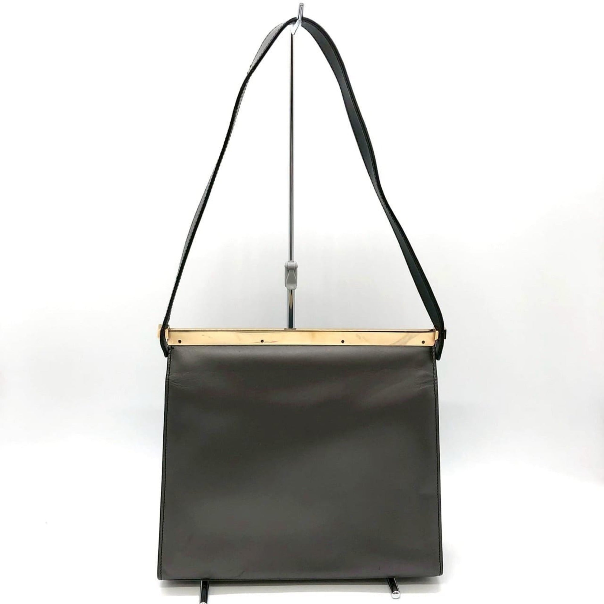 Gucci Gray Leather Shoulder Bag (Pre-Owned)