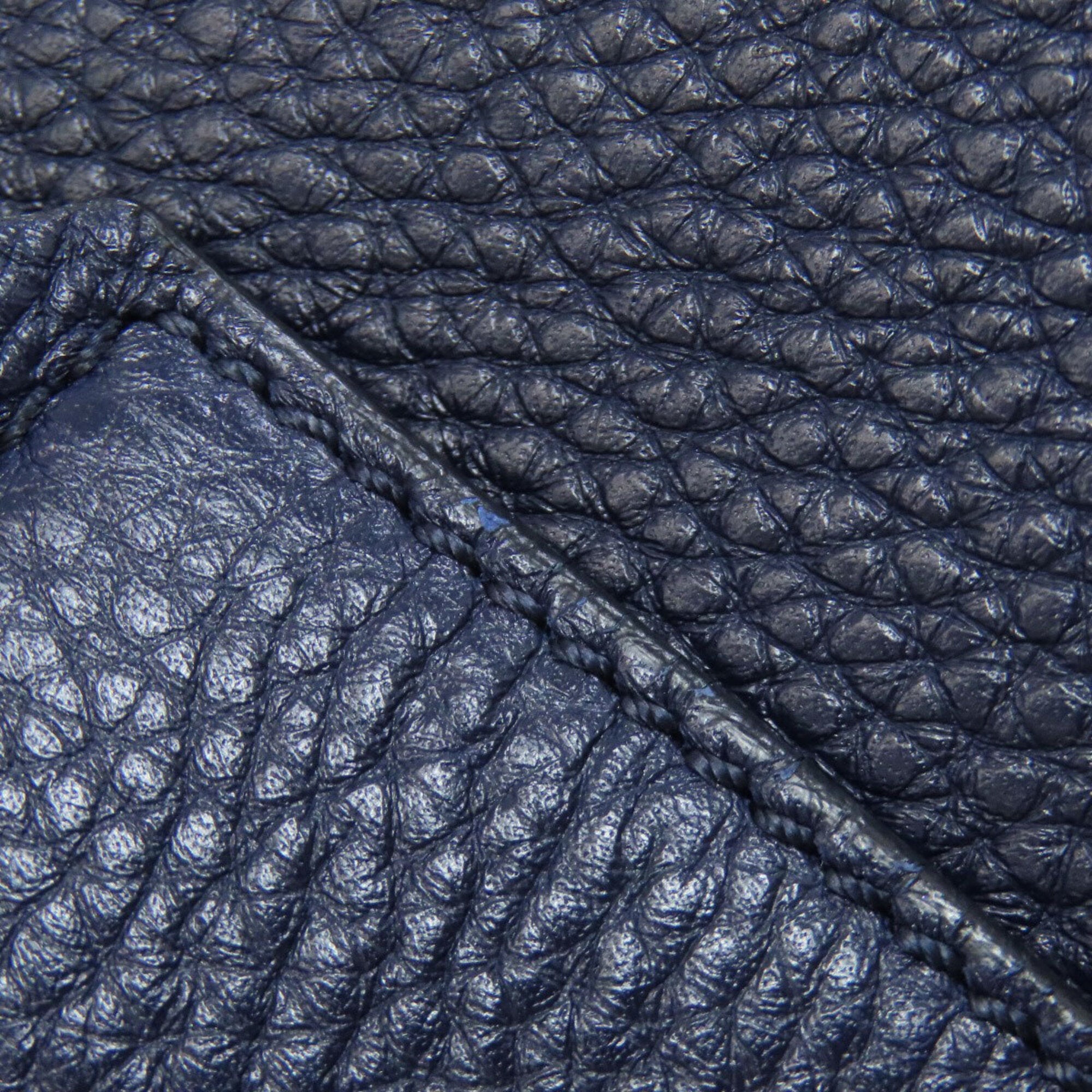 Salvatore Ferragamo Navy Leather Handbag (Pre-Owned)