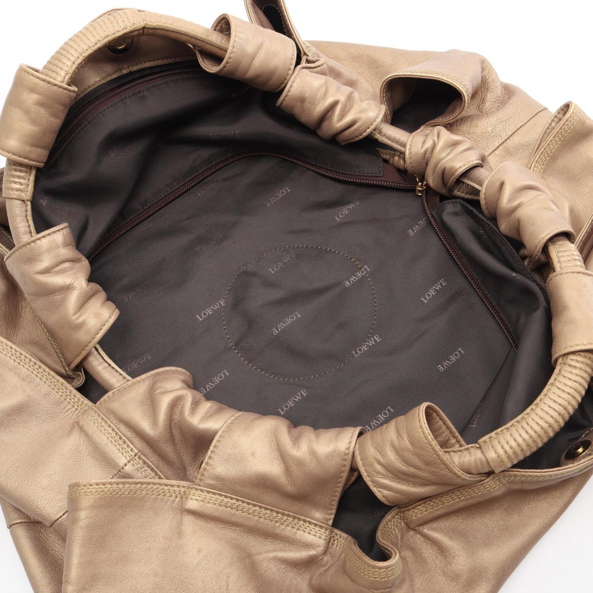 Loewe Gold Leather Handbag (Pre-Owned)