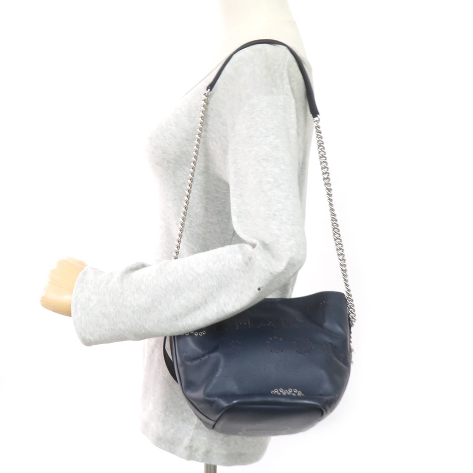 Chanel Navy Leather Handbag Shoulder Bag (Pre-Owned)