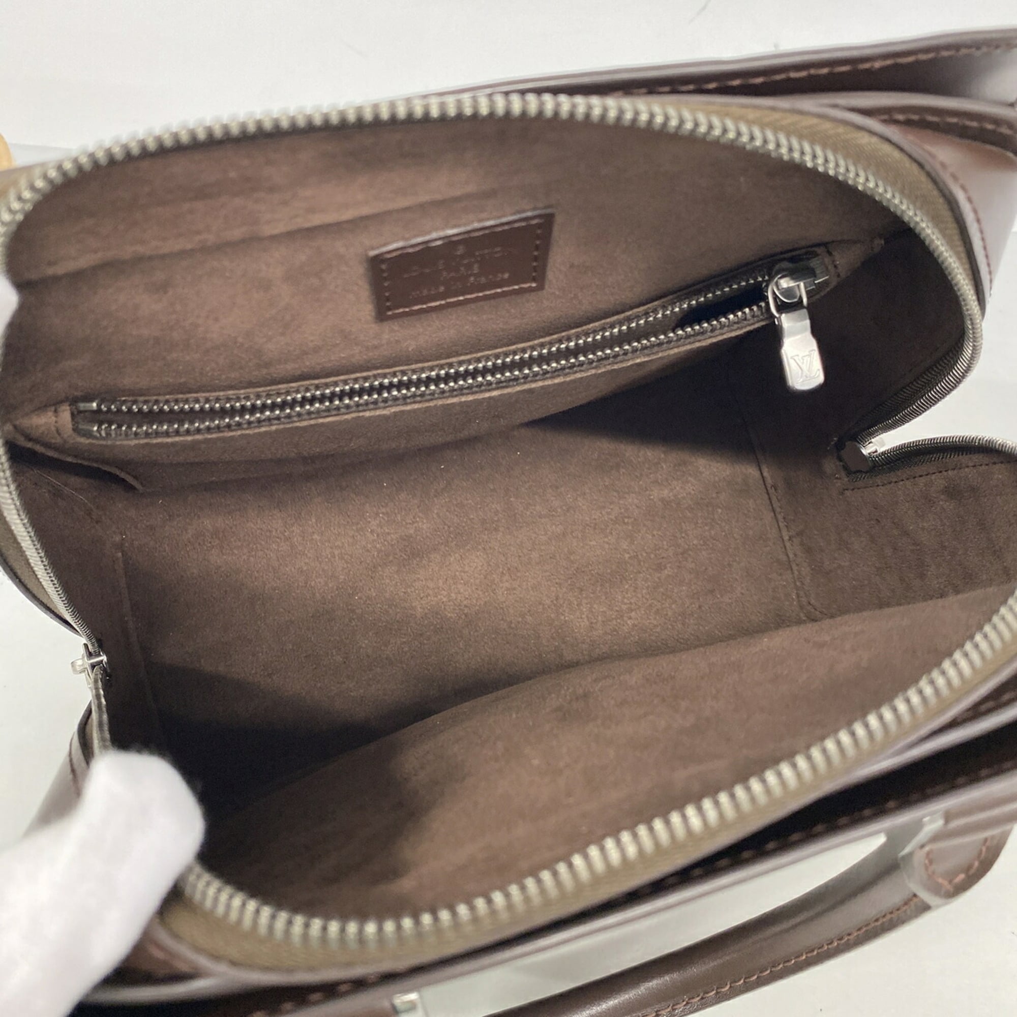 Louis Vuitton Mocha Handbag (Pre-Owned)