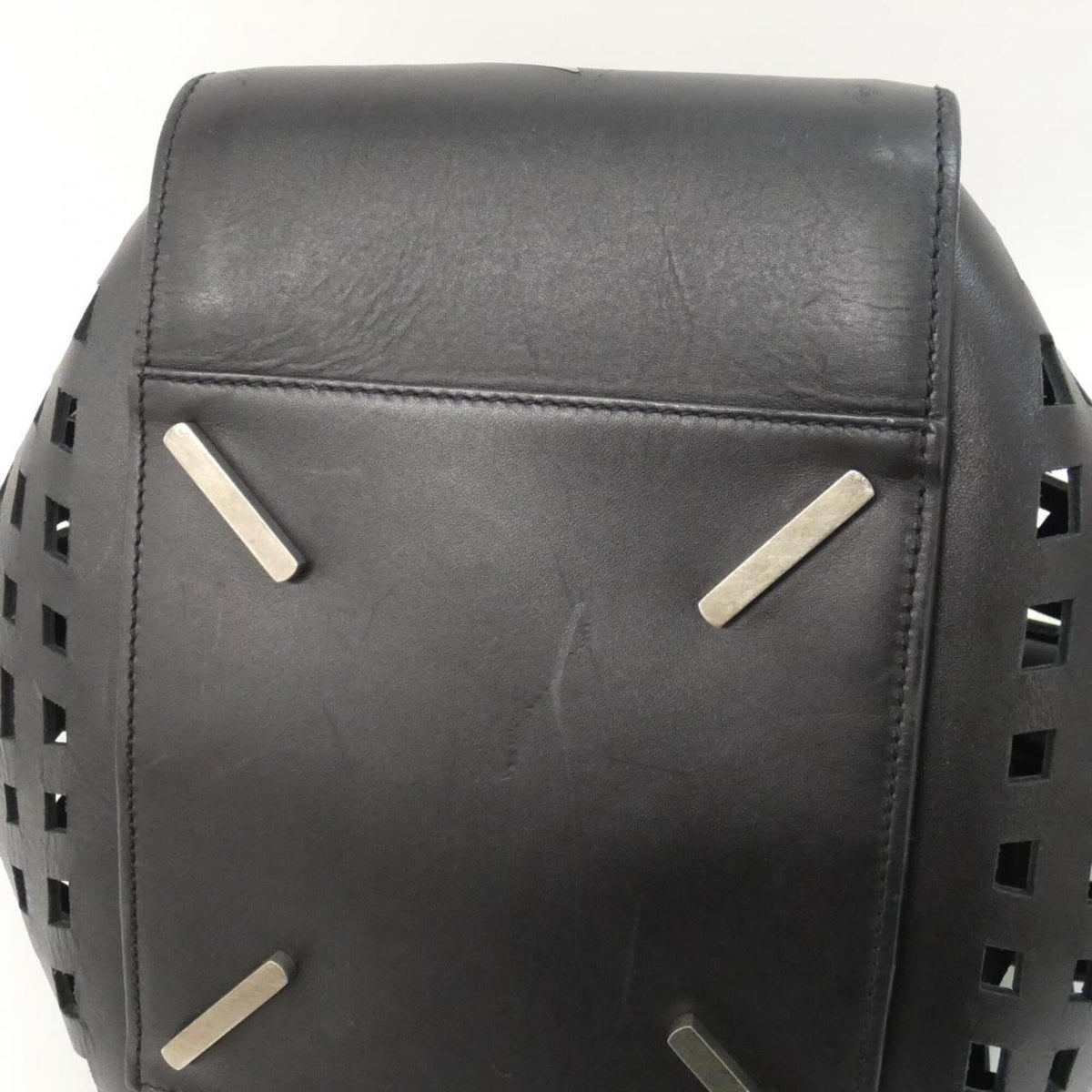 Loewe Black Leather Pouch Shoulder Bag (Pre-Owned)