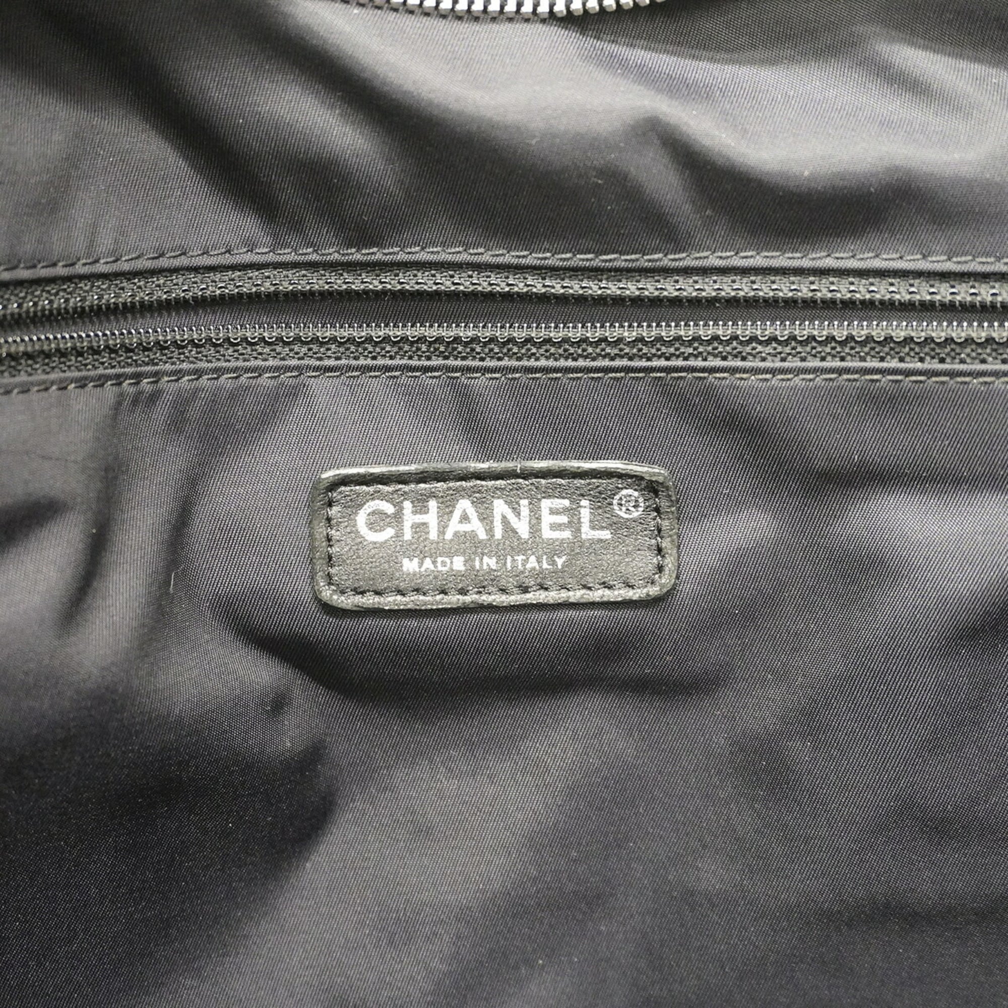 Chanel Black Tweed Tote Bag (Pre-Owned)