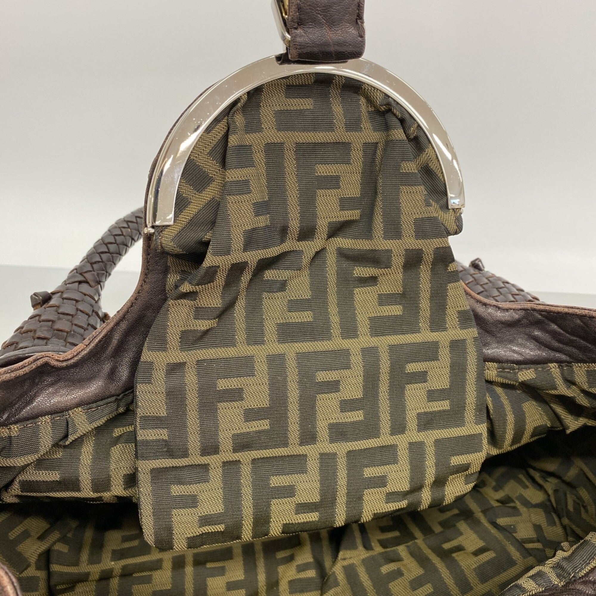 Fendi Brown Leather Handbag (Pre-Owned)