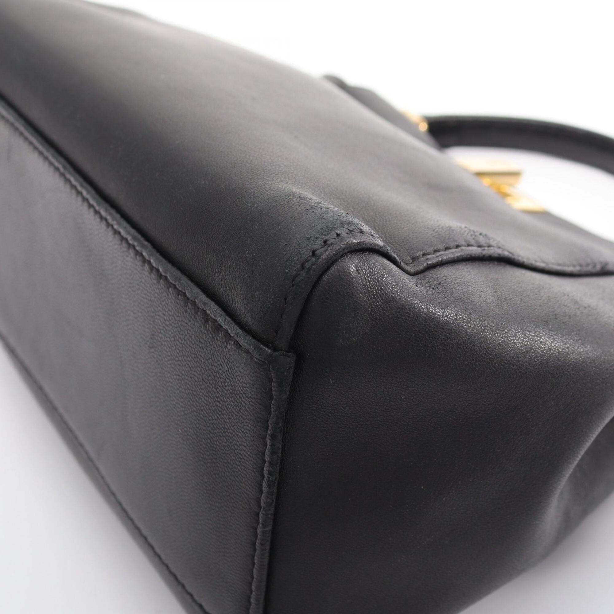 Fendi Black Leather Handbag (Pre-Owned)