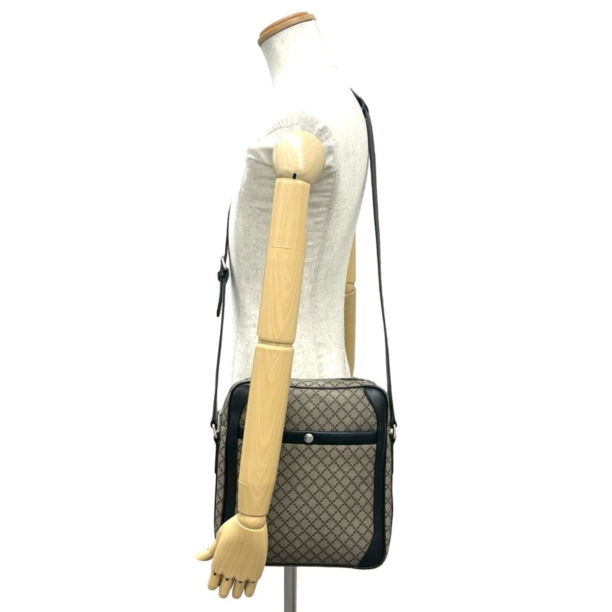 Gucci Beige Black Pvc Leather Pochette Shoulder Bag (Pre-Owned)