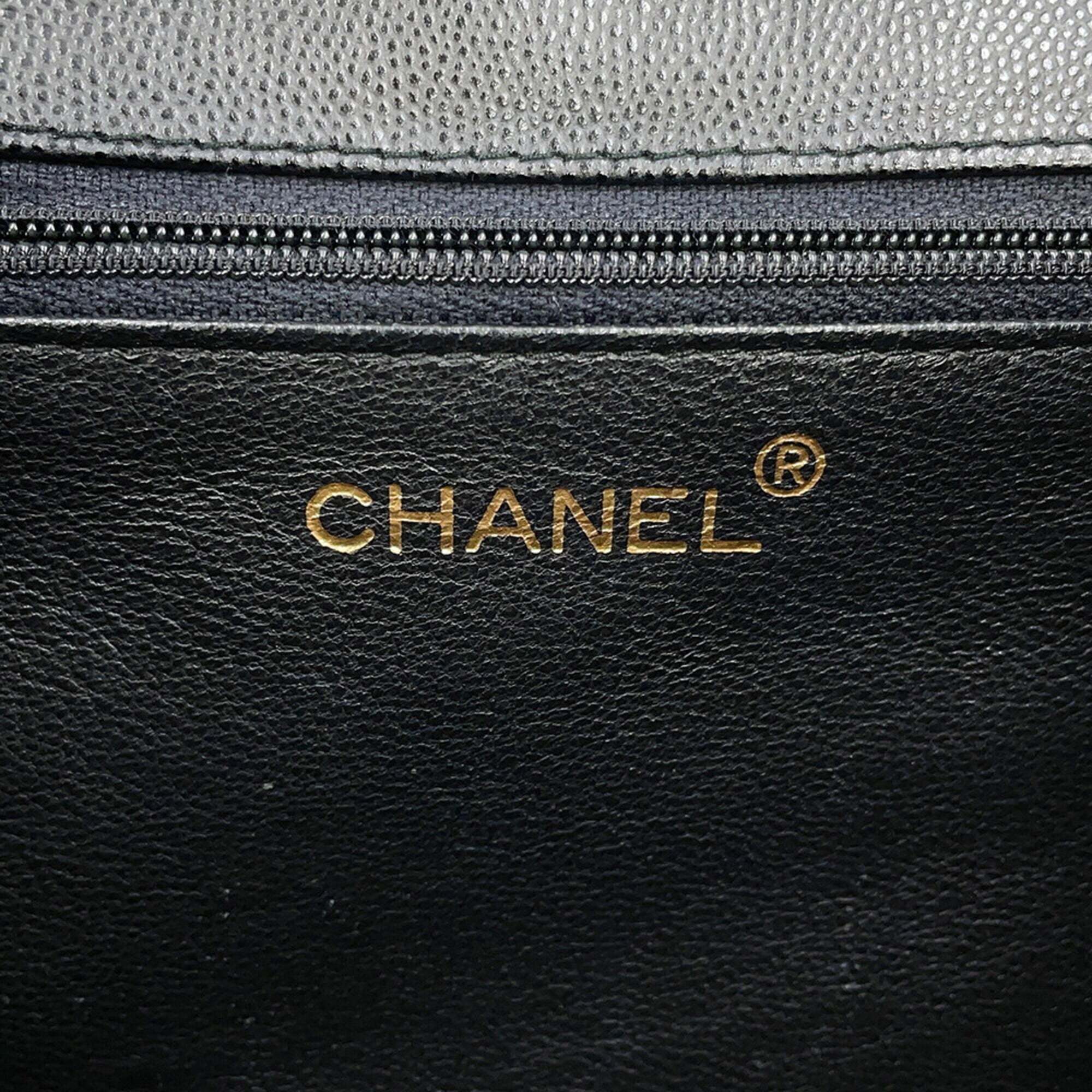 Chanel Black Grained Calfskin Handbag Shoulder Bag (Pre-Owned)