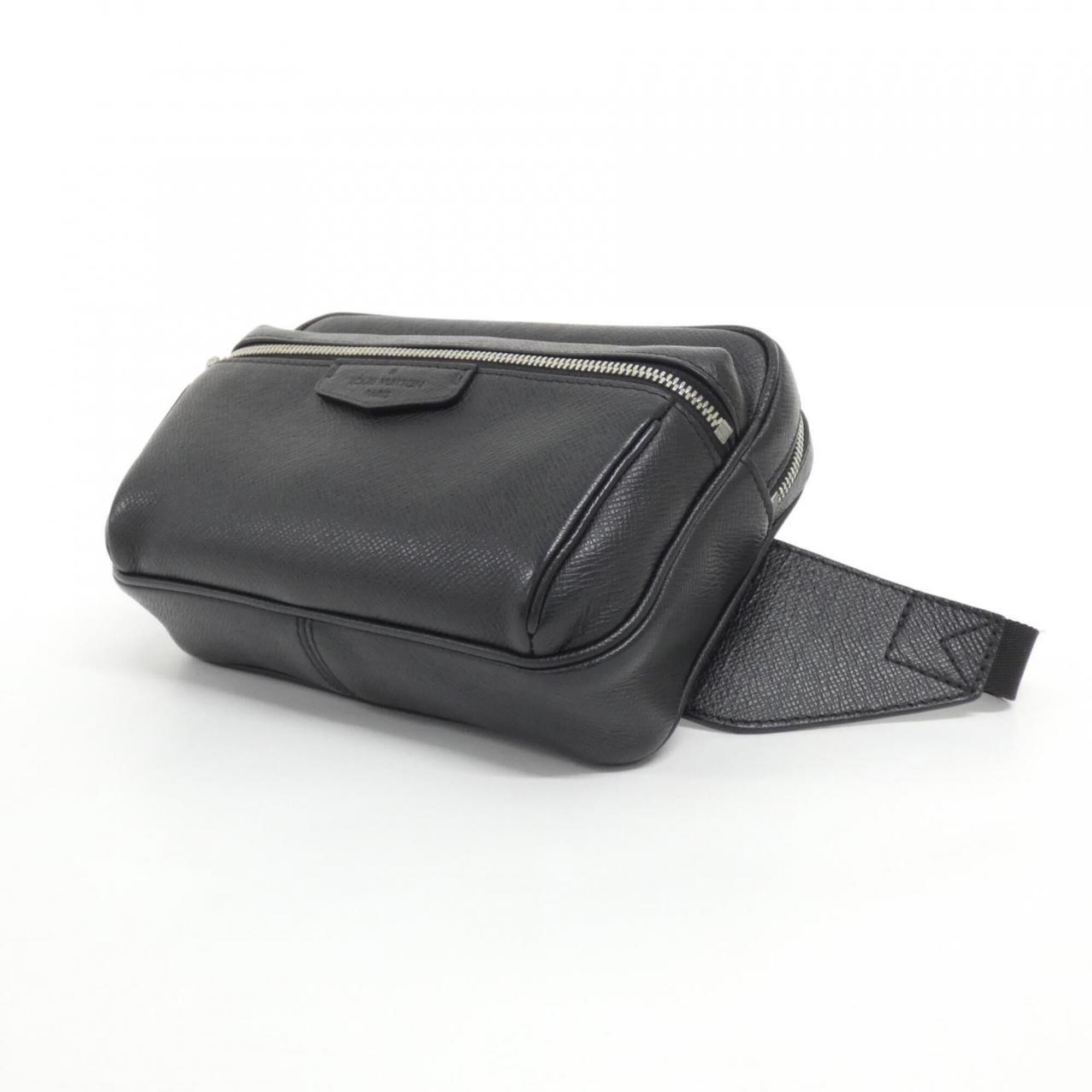 Louis Vuitton Black Leather Shoulder Bag (Pre-Owned)