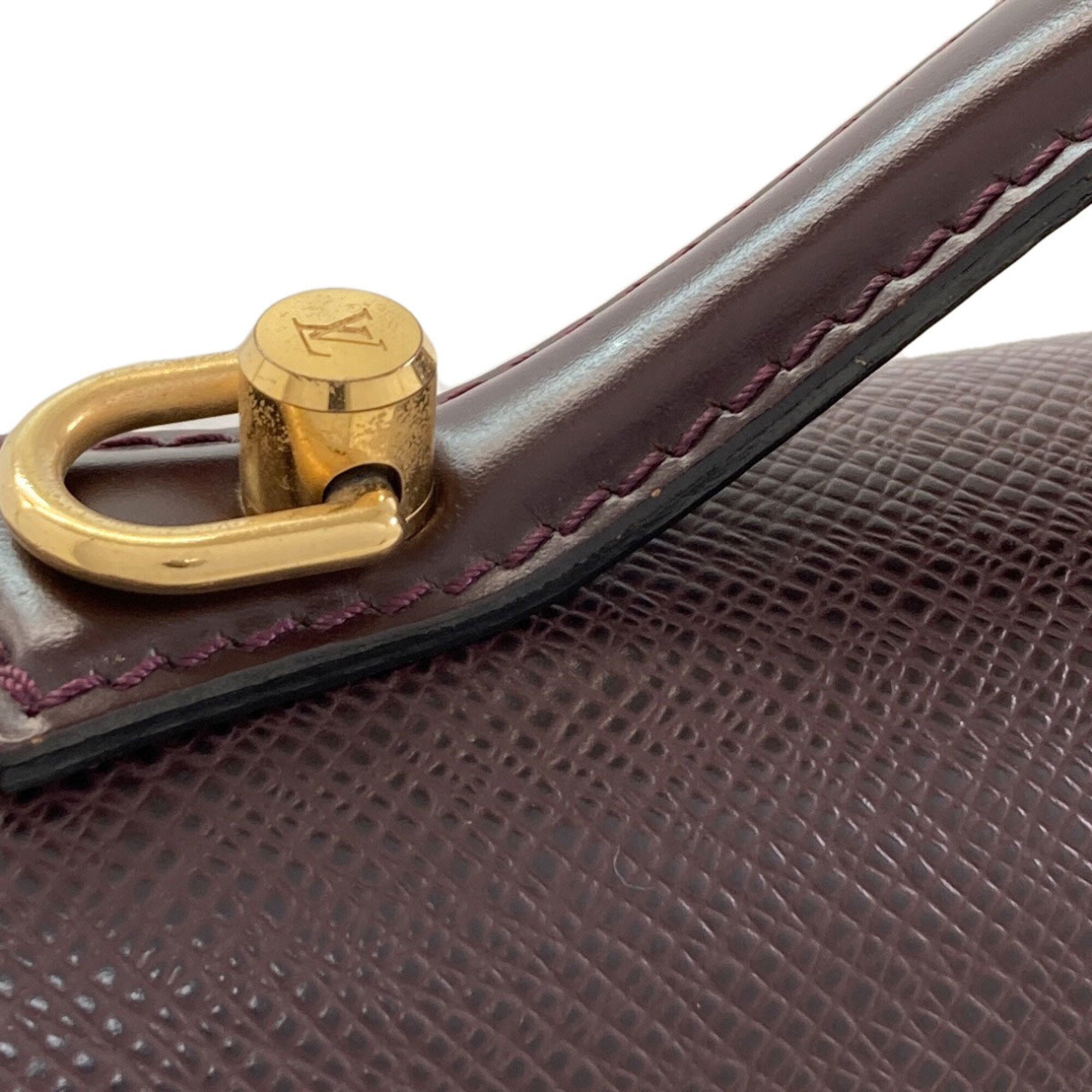 Louis Vuitton Taiga Acajou Taiga Leather Handbag (Pre-Owned)