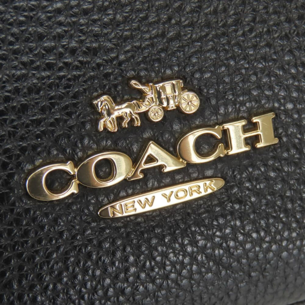 Coach Black Leather Shoulder Bag (Pre-Owned)