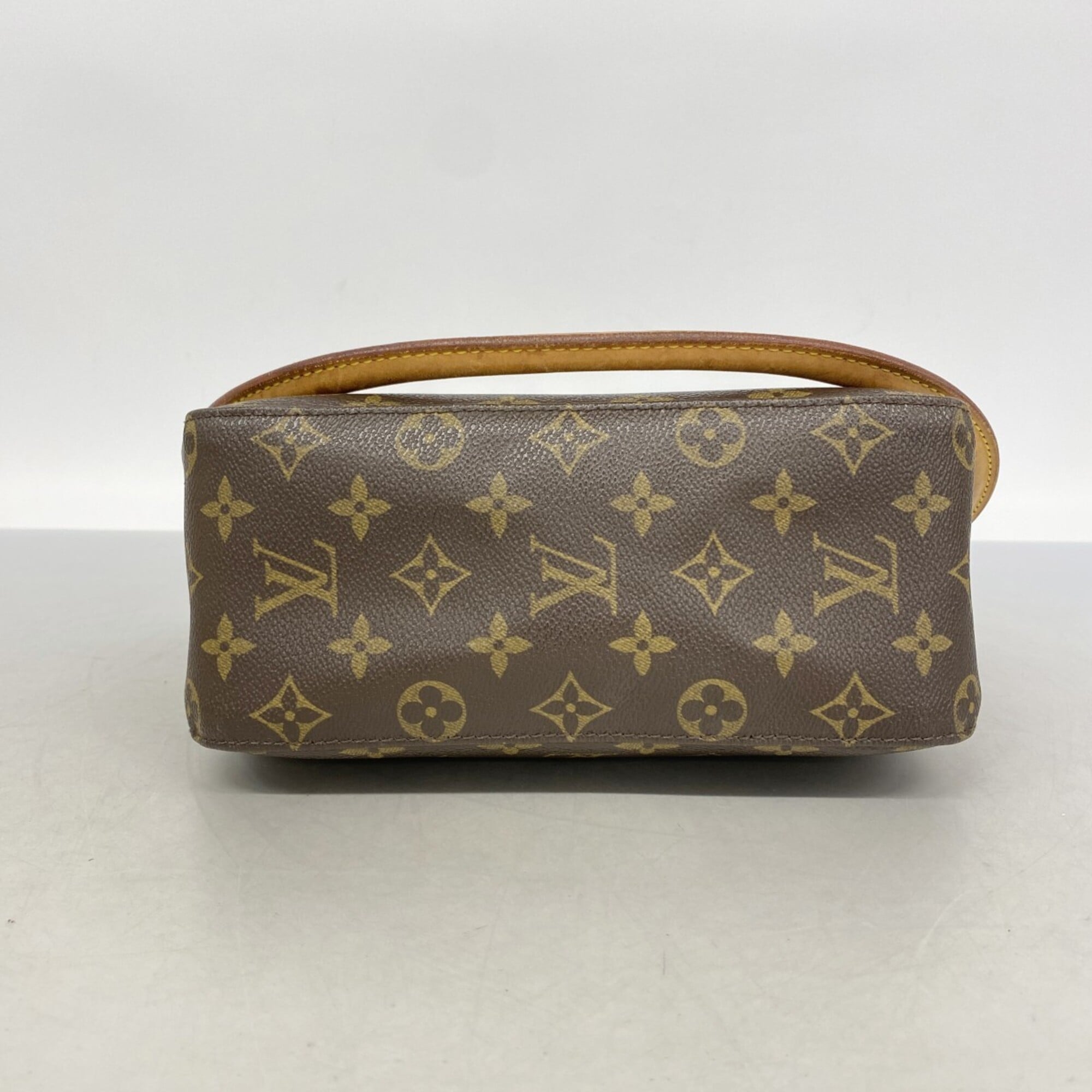 Louis Vuitton Brown Shoulder Bag (Pre-Owned)
