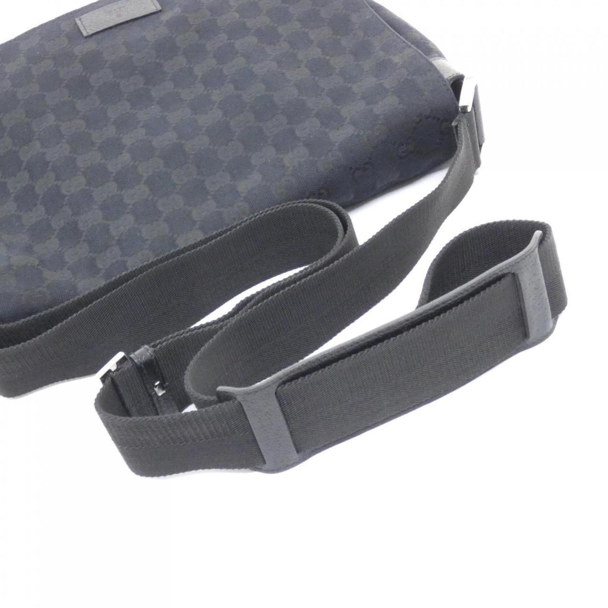 Gucci Black Gg Canvas Shoulder Bag (Pre-Owned)