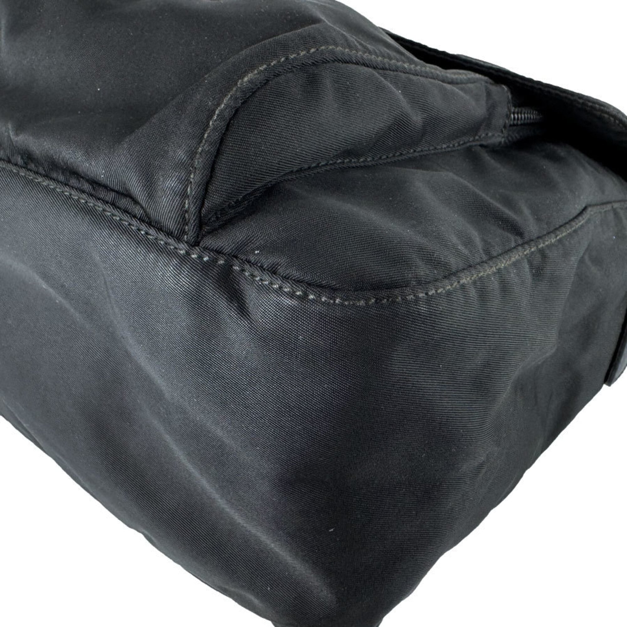 Prada Black Nylon Leather Shoulder Bag (Pre-Owned)