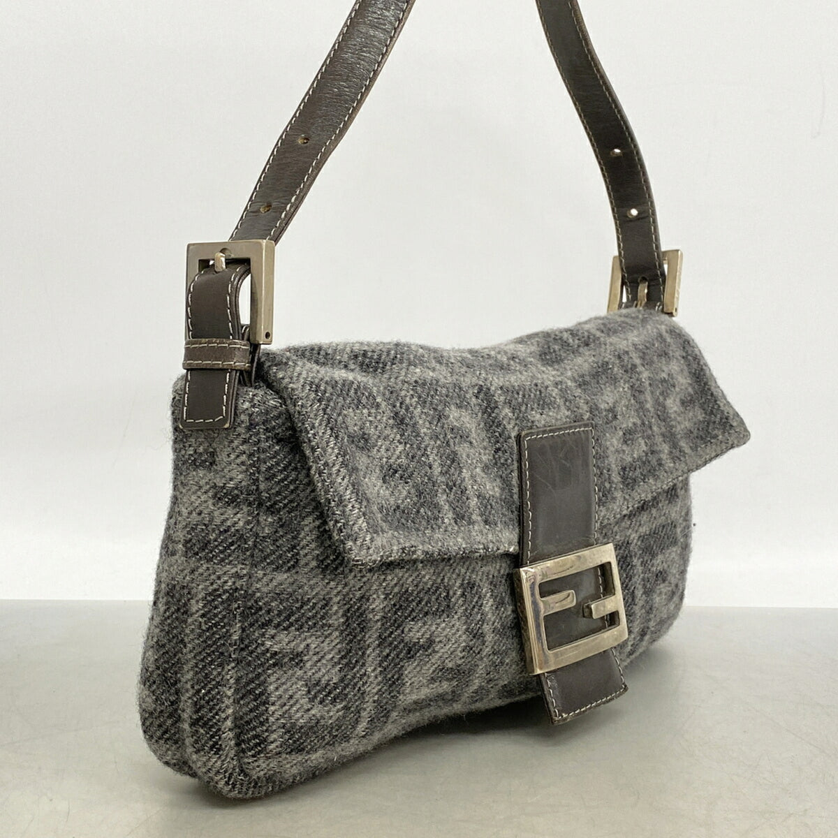 Fendi Gray Wool Handbag (Pre-Owned)