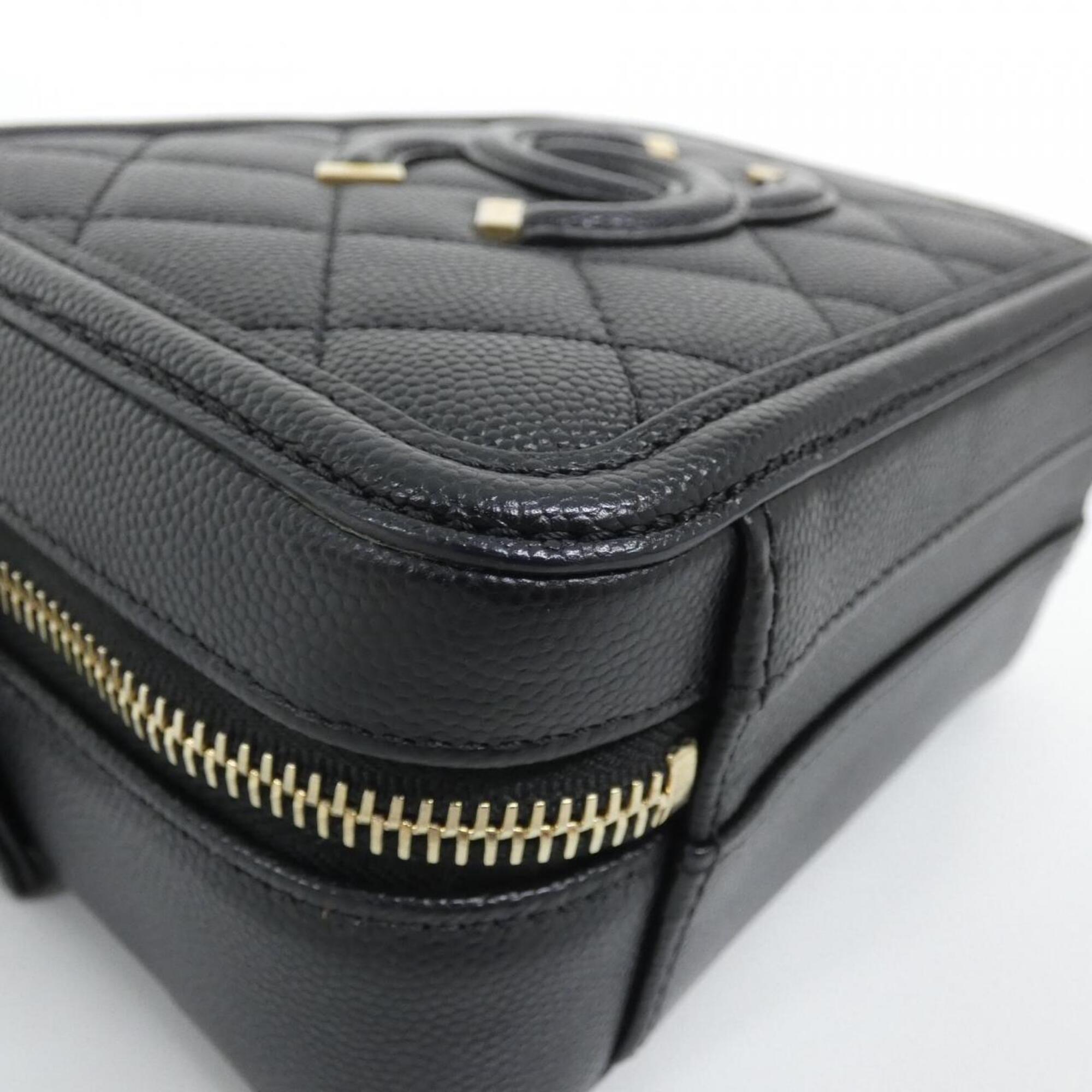 Chanel Black Grained Calfskin Handbag (Pre-Owned)