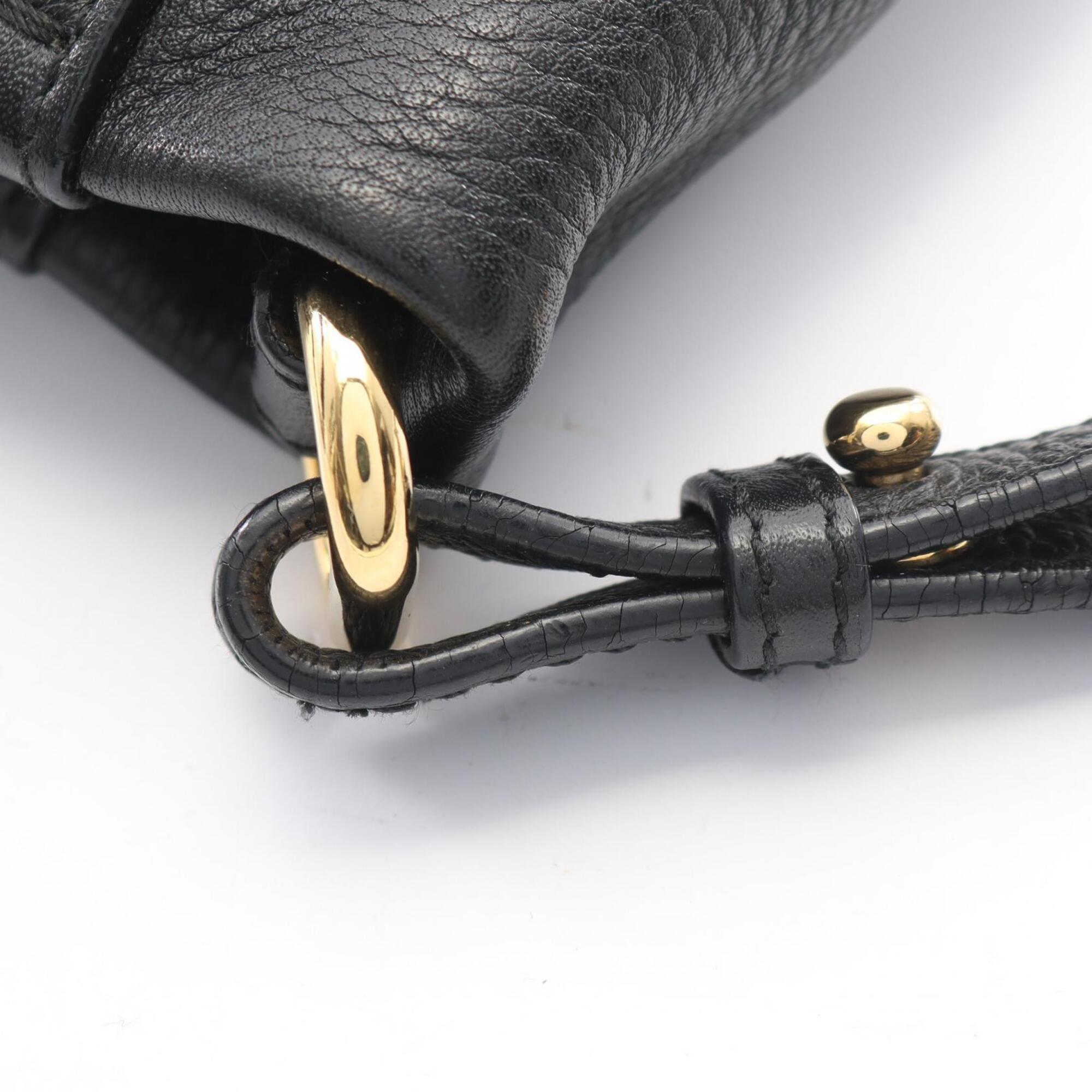 Salvatore Ferragamo Black Leather Handbag (Pre-Owned)