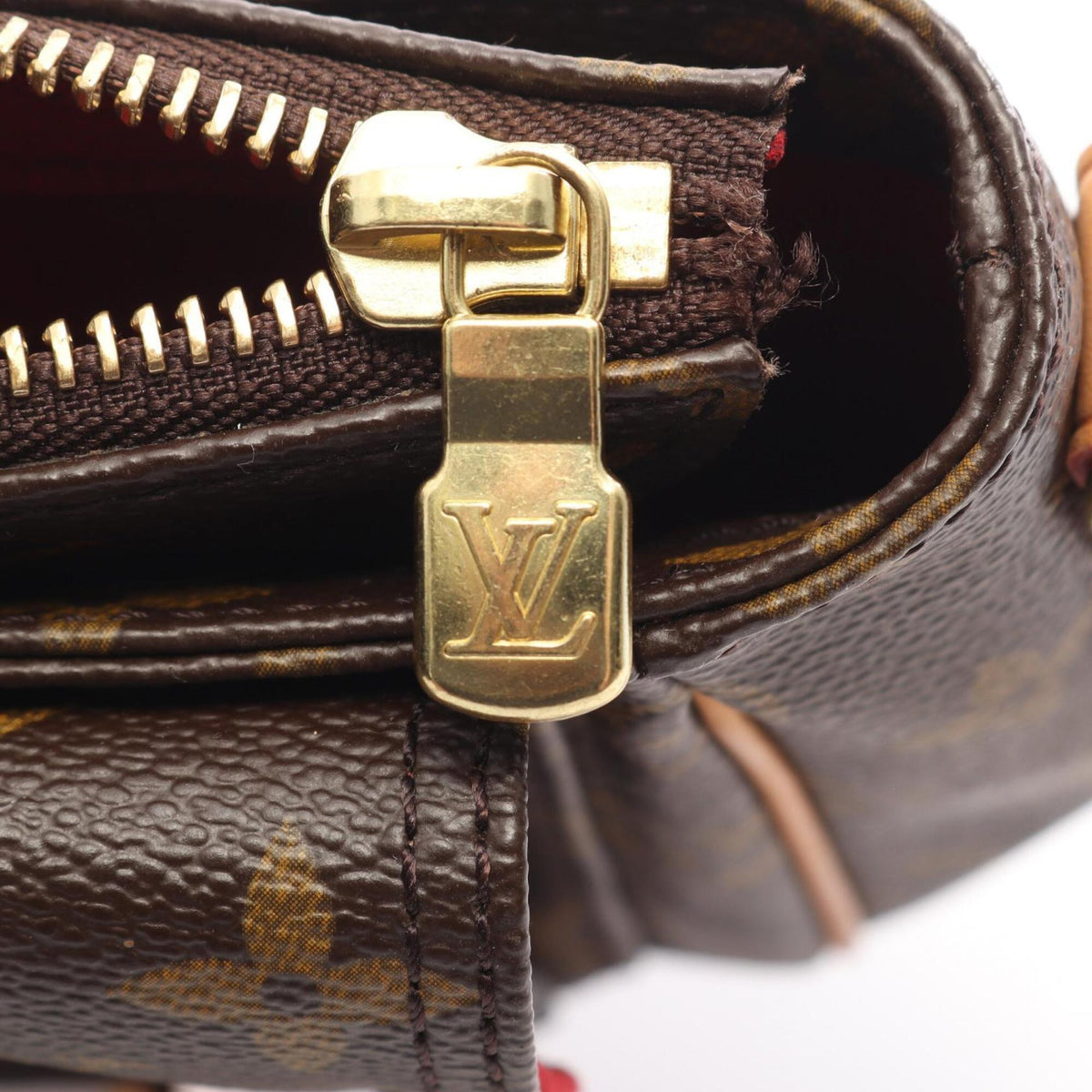 Louis Vuitton Brown Coated Canvas Leather Handbag Shoulder Bag (Pre-Owned)