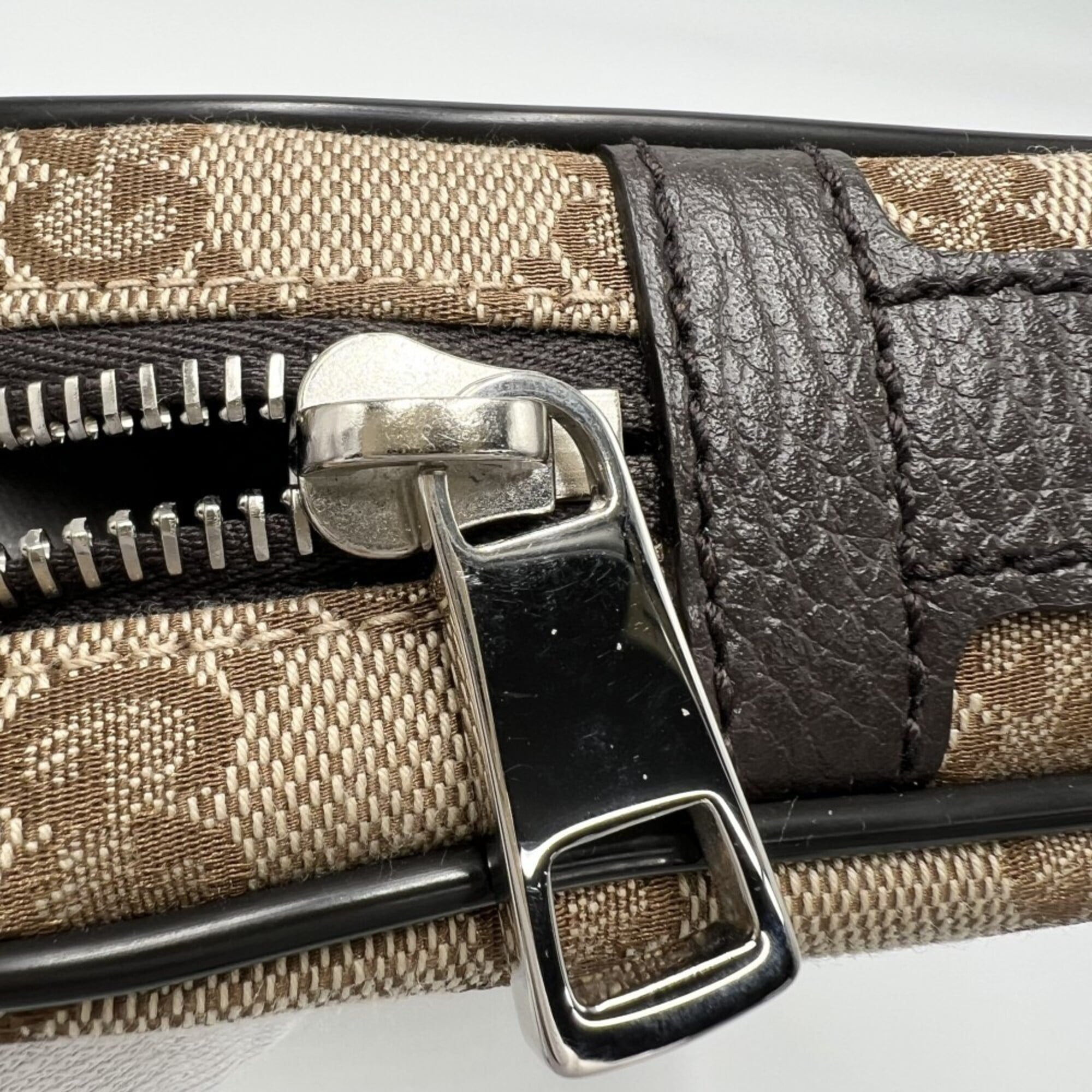 Gucci Brown Gg Canvas Leather Fanny Pack Sling Bag (Pre-Owned)